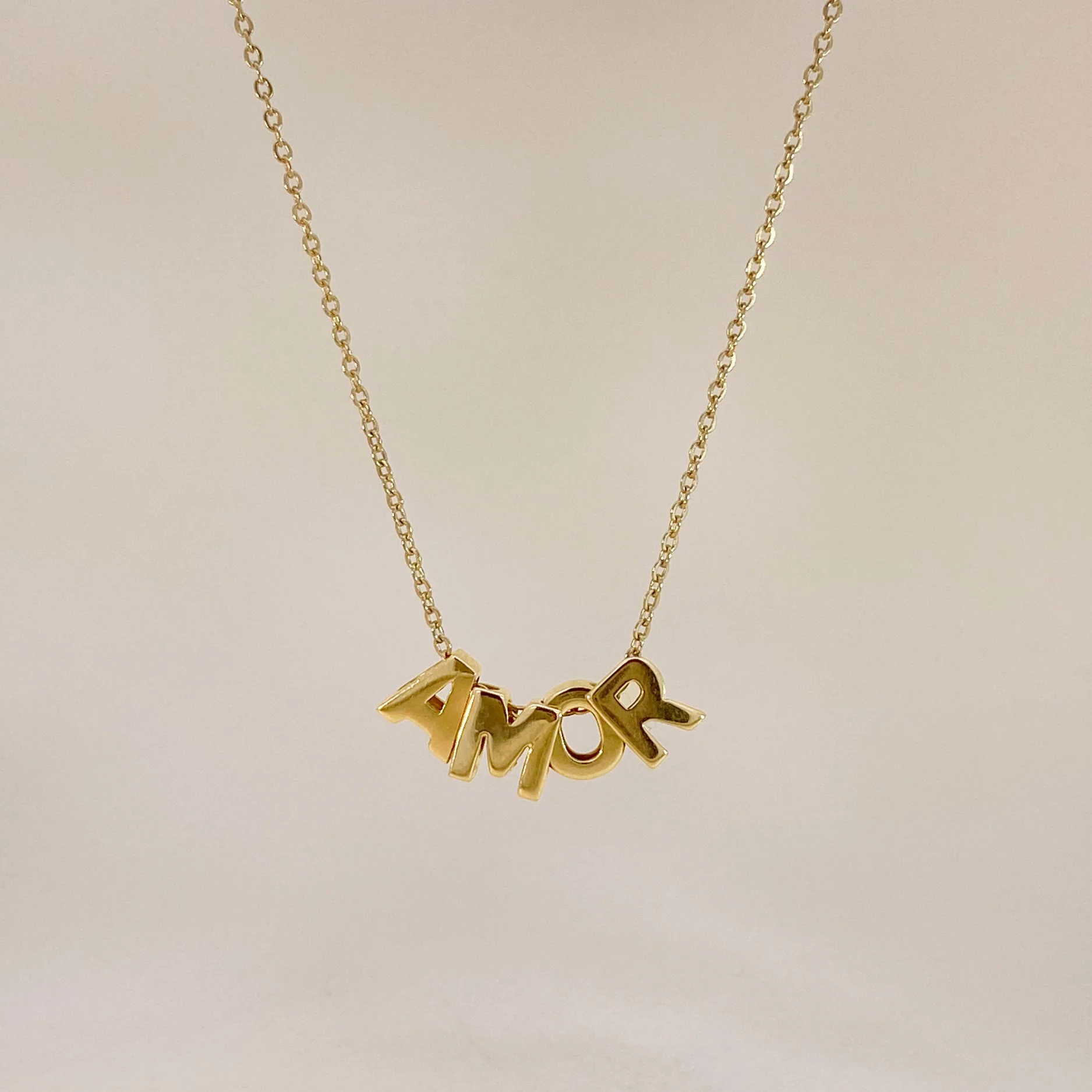 AMOR Necklace