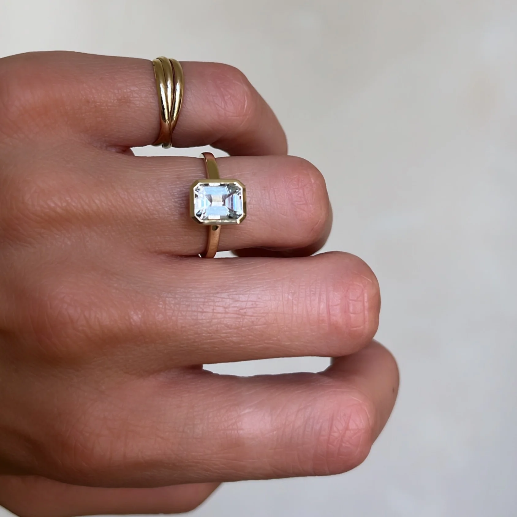 Aquamarine Bezel Ring - Image 4