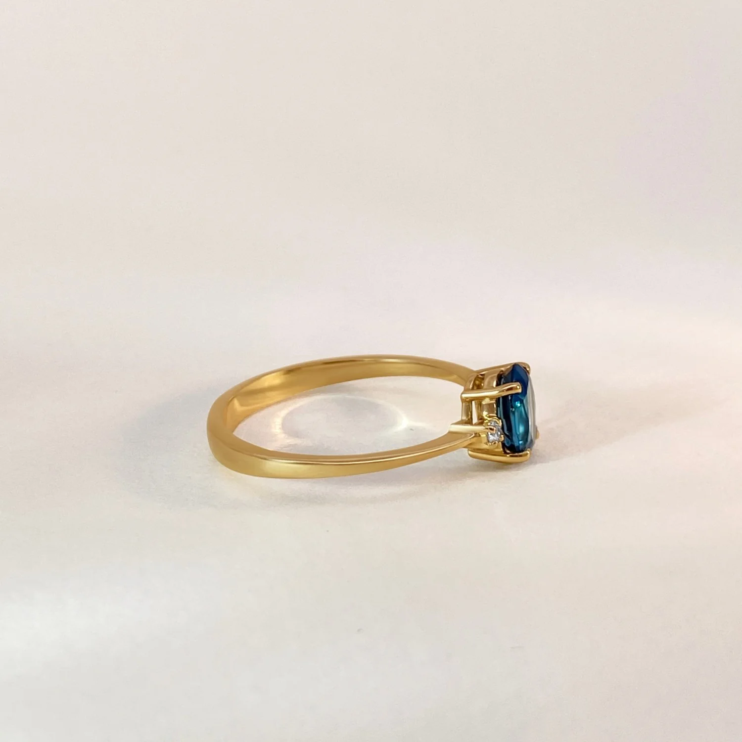 Topaz & Diamonds Trio Ring - Image 3