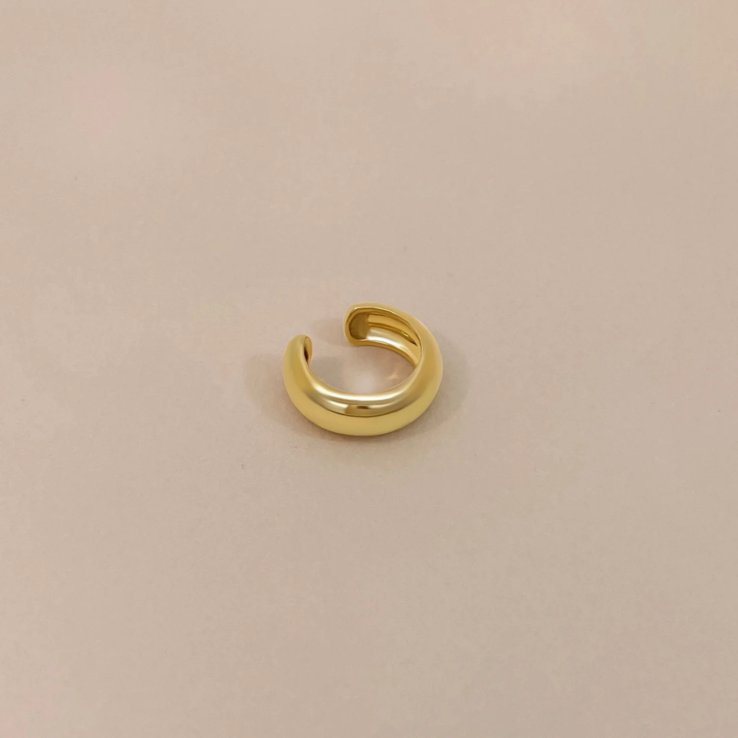 Bold Classic Ear Cuff - Image 3