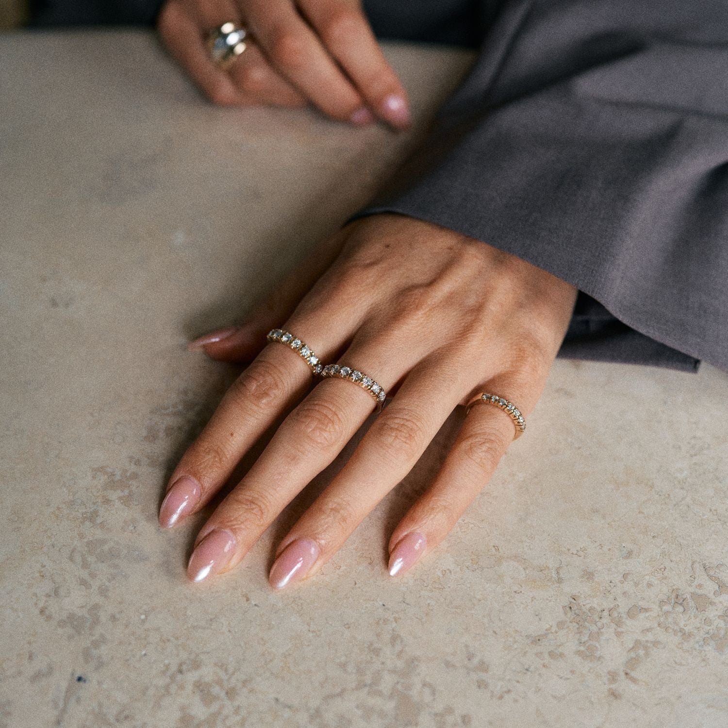 Bold Oro Diamond Row Ring - Image 2