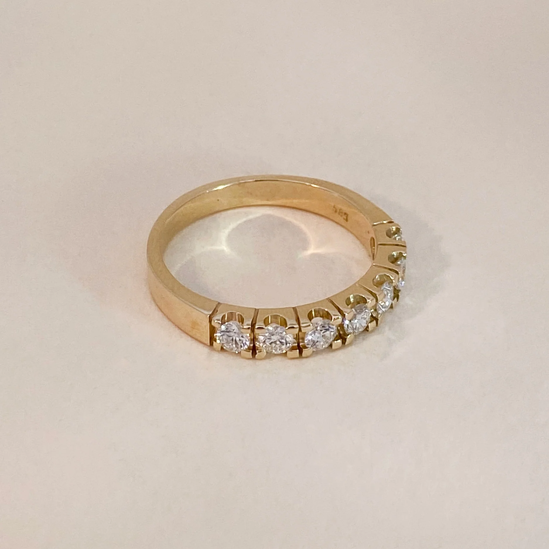 Bold Oro Diamond Row Ring - Image 5