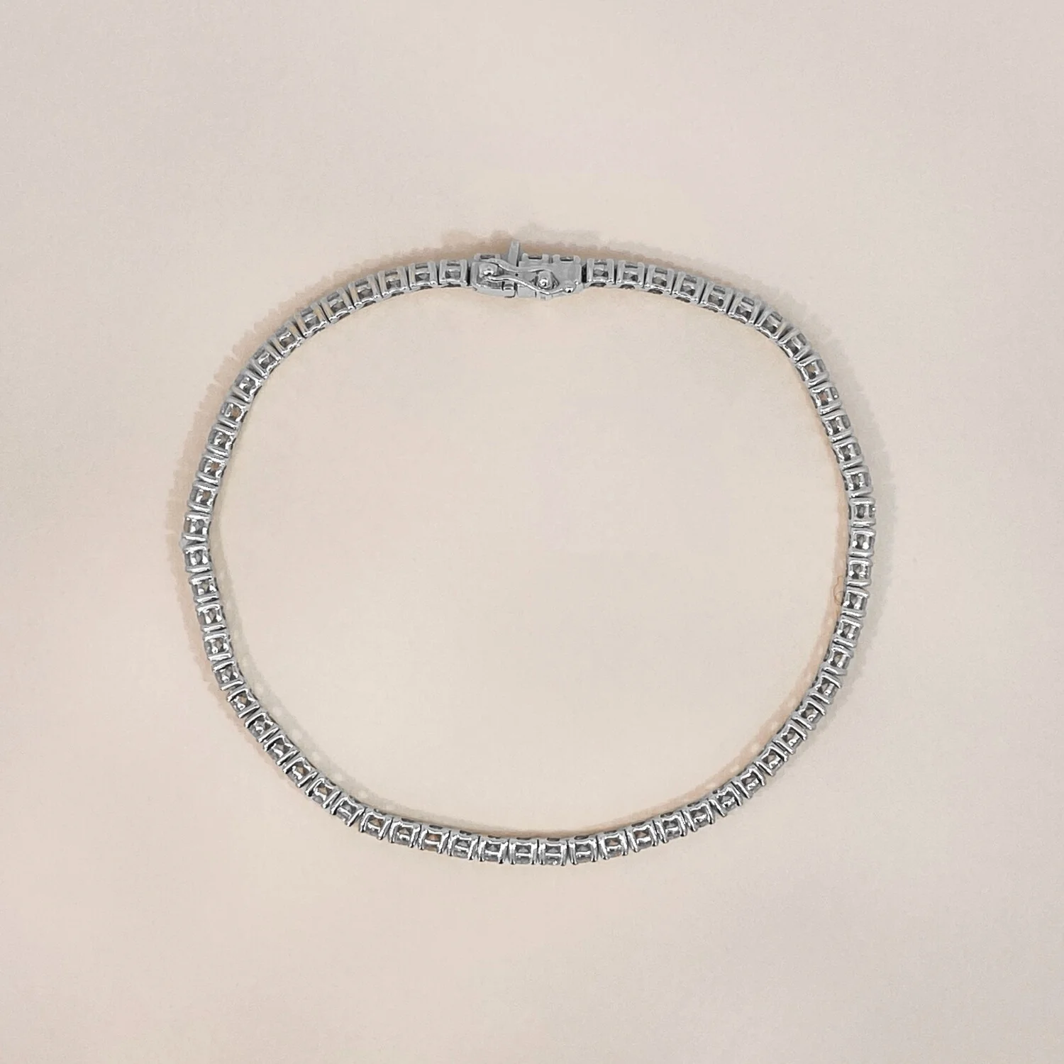 Bold Tennis Bracelet White Gold - Image 3