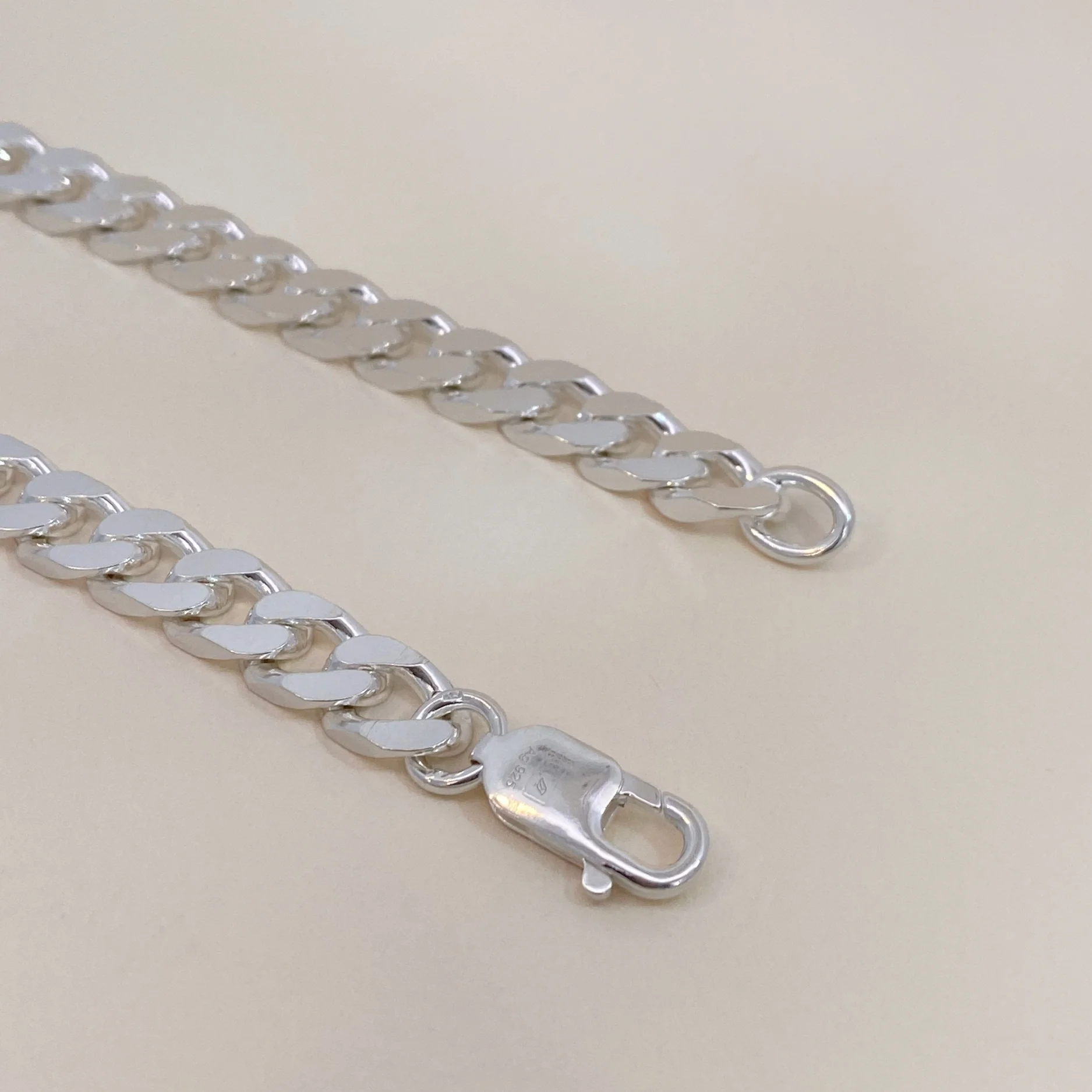 Silver Cut Gourmet Necklace - Image 5