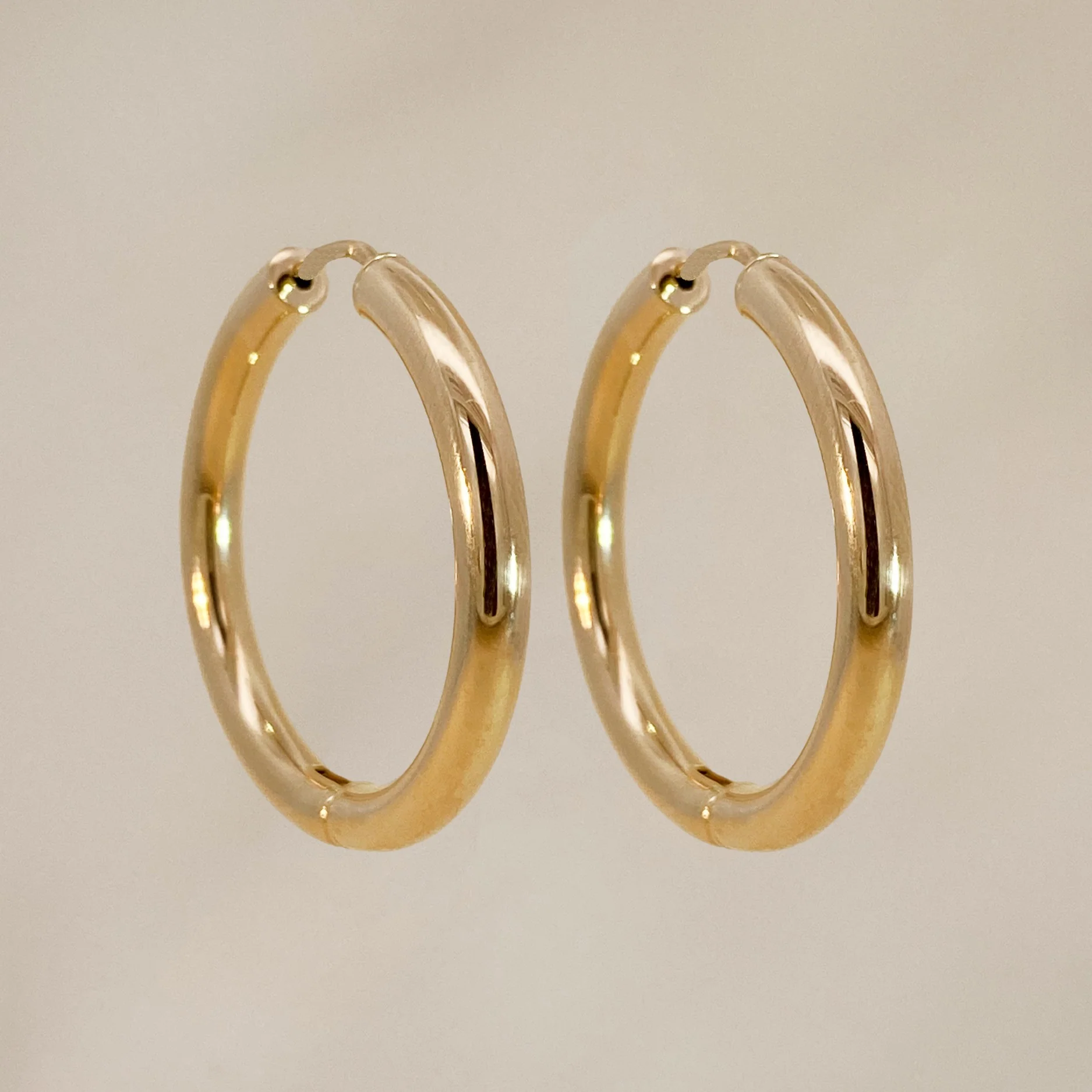 Classic Hoops Large