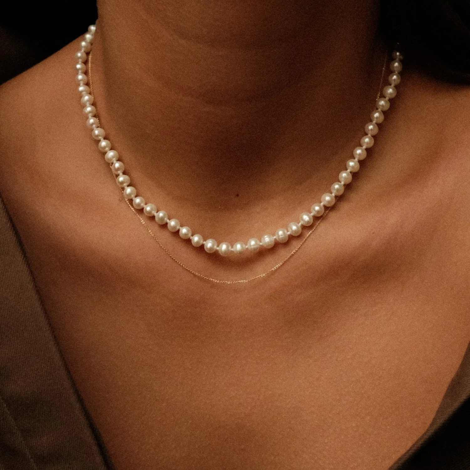 Classic Pearl Necklace - Image 4