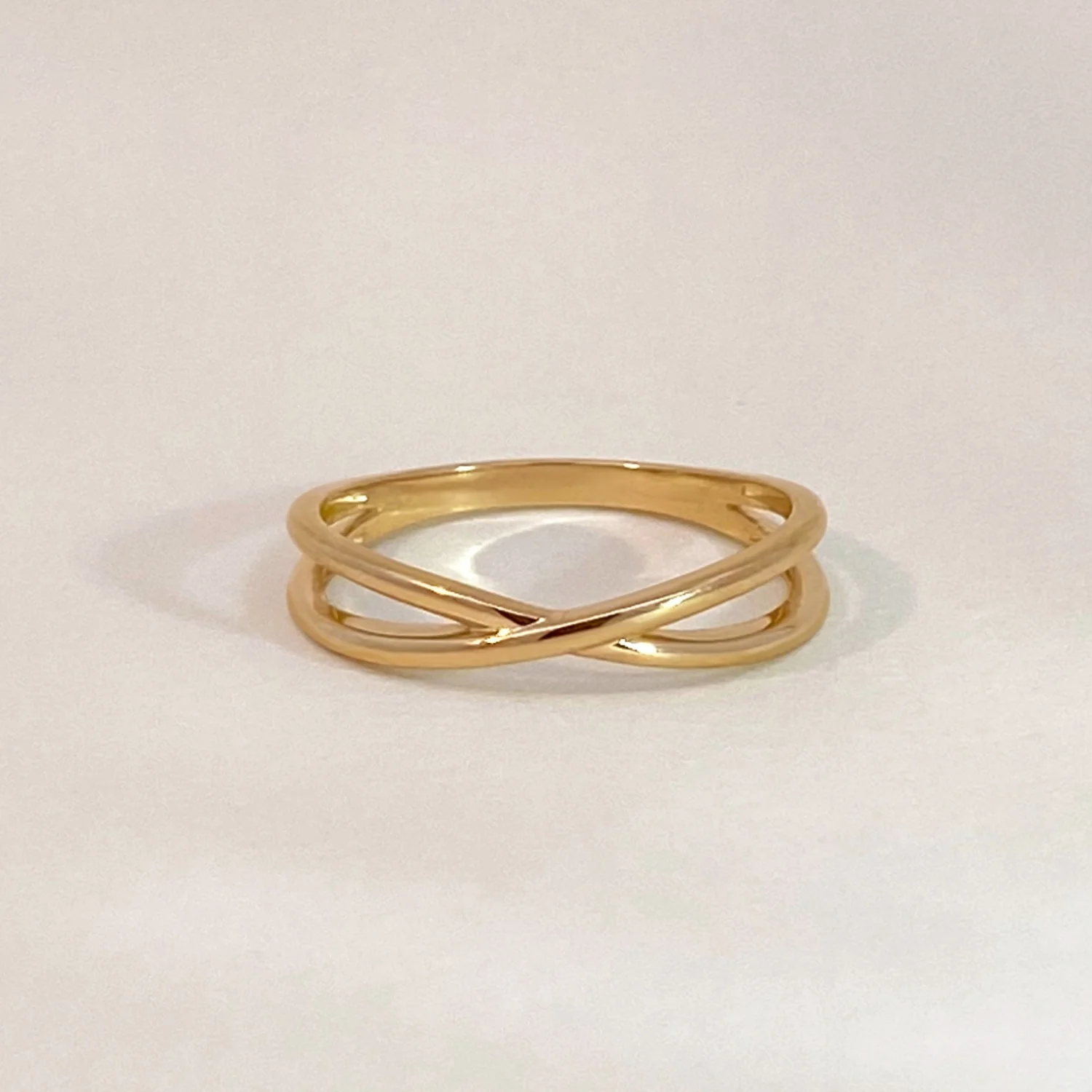 Crossover Ring