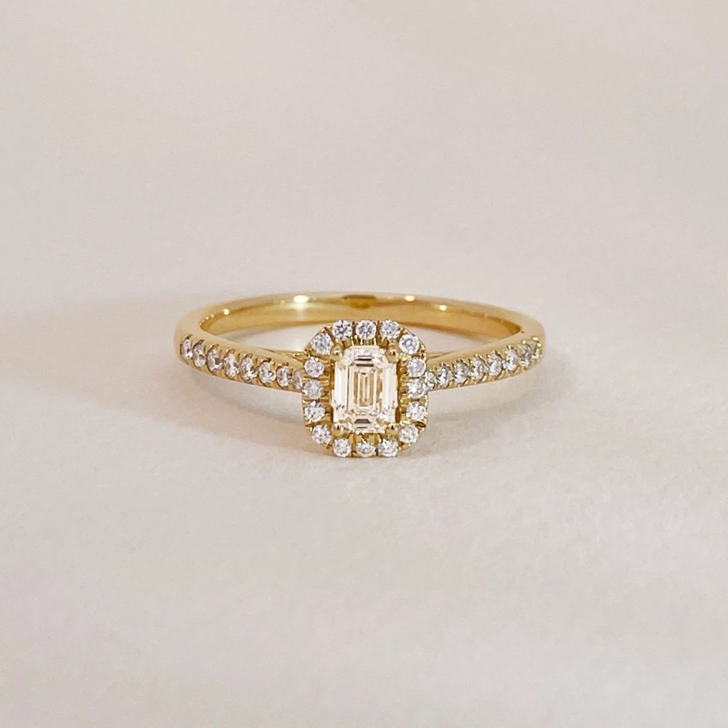 Elegant Diamond Halo Ring