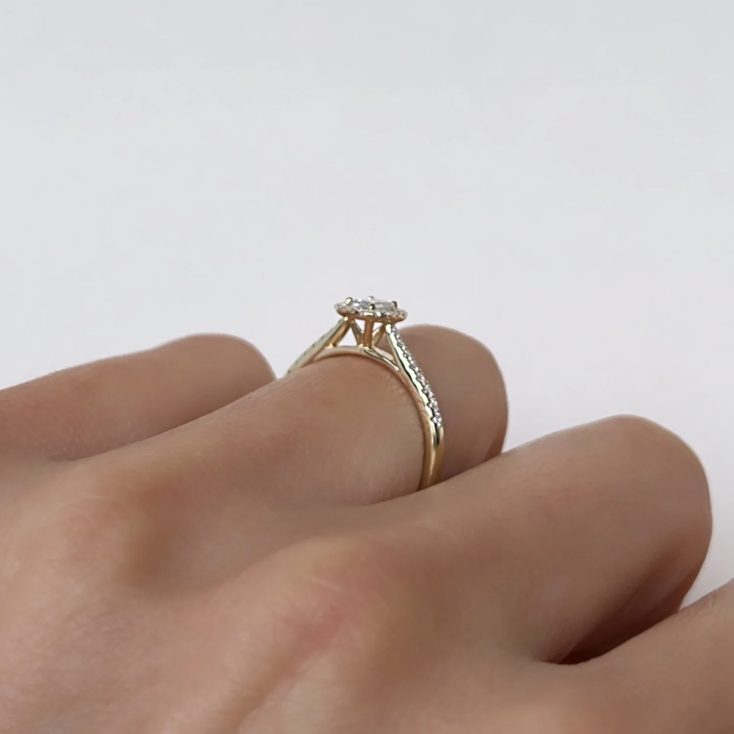 Elegant Diamond Halo Ring - Image 4