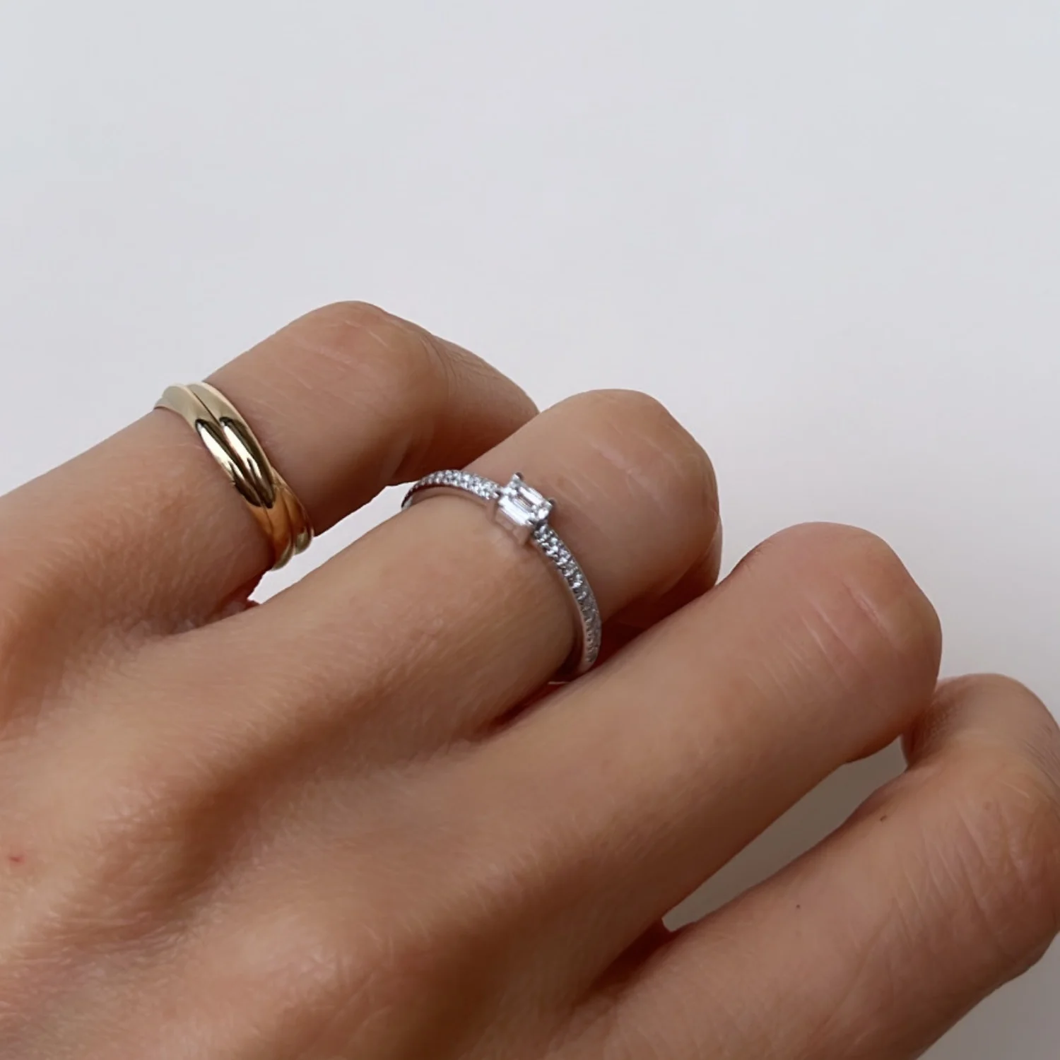 Emerald-Cut Diamonds Ring White Gold - Image 4