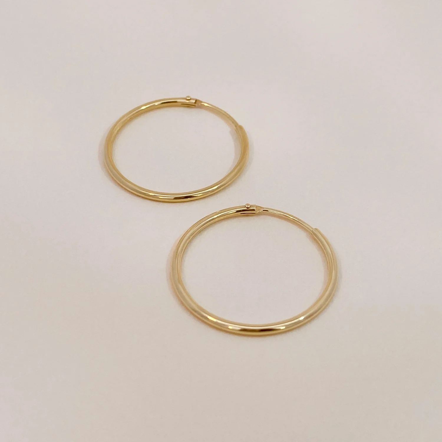 Essential Hoops Medium - Image 3