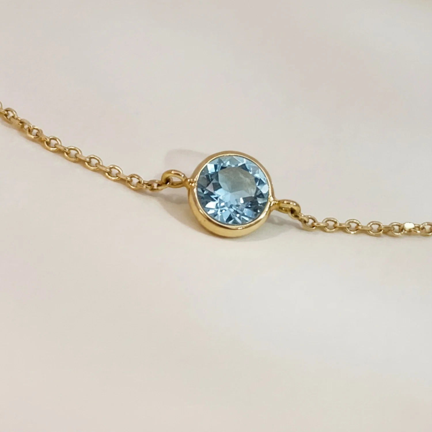 Fine Topaz Bracelet - Image 3