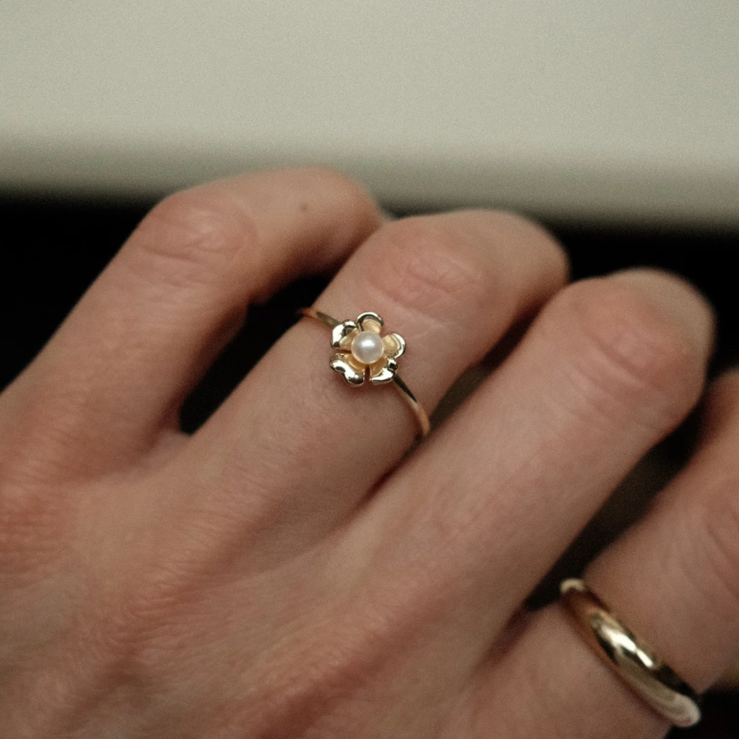 Floral Pearl Ring - Image 2