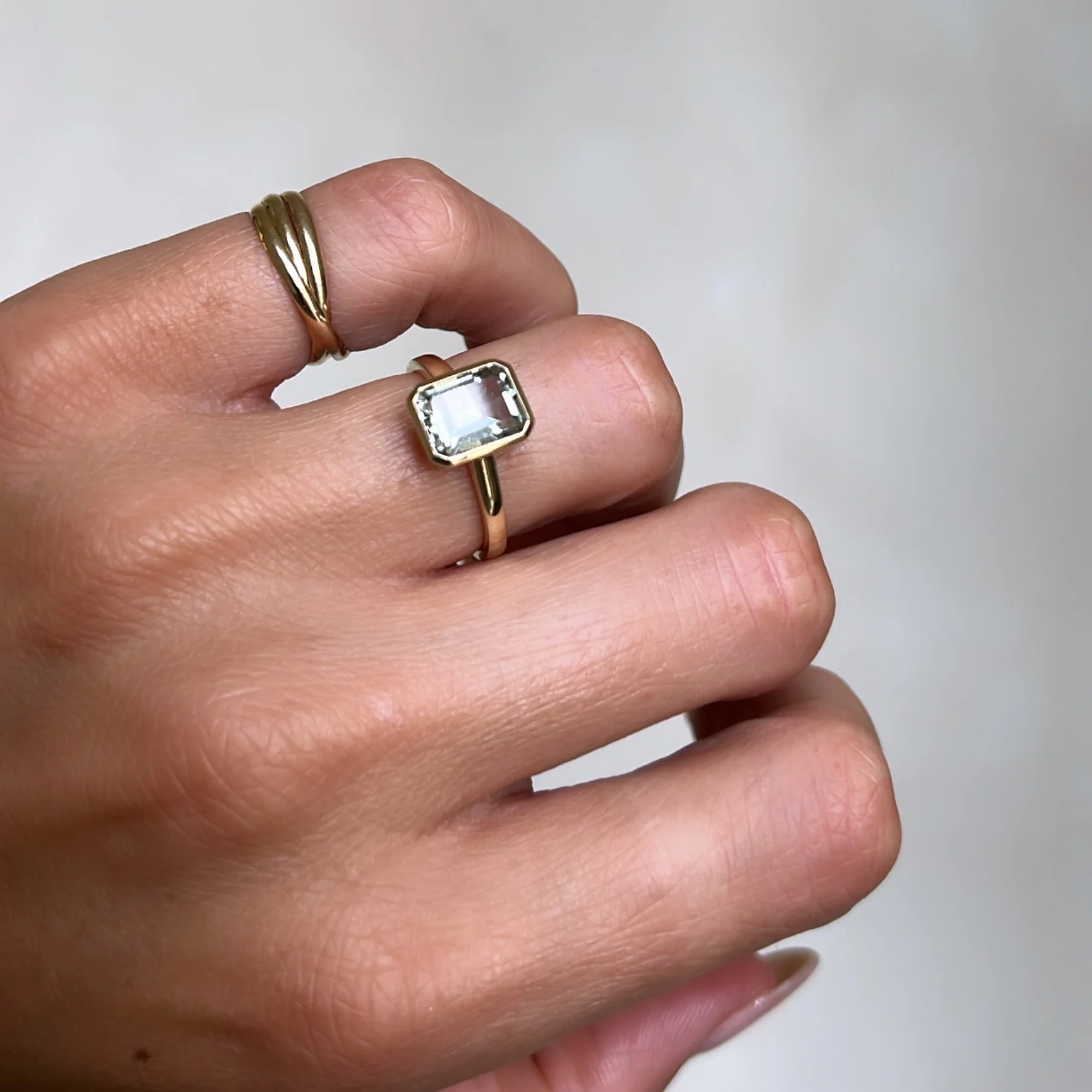 Green Amethyst Bezel Ring - Image 4