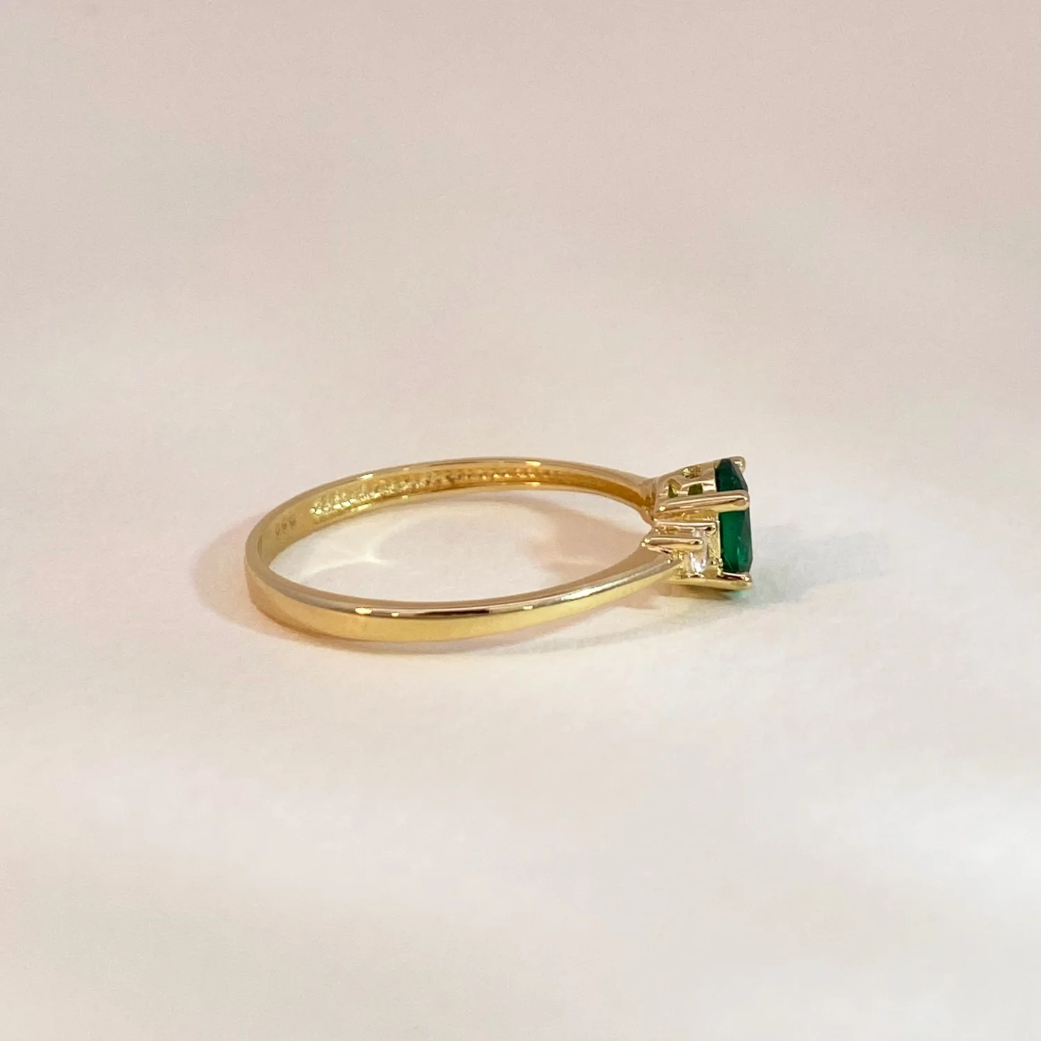 Green Trilogy Ring - Image 3