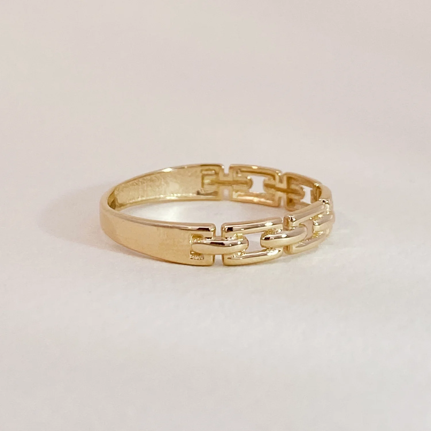 Elegant Chain Ring - Image 3