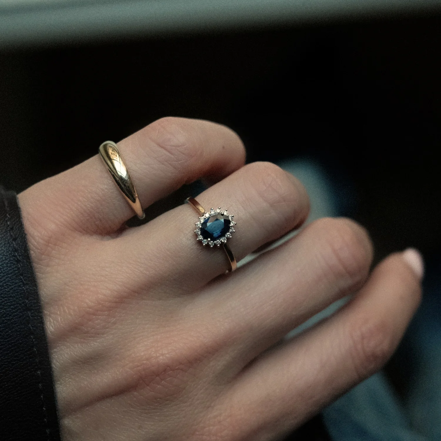 Large Lady Di Ring - Image 2