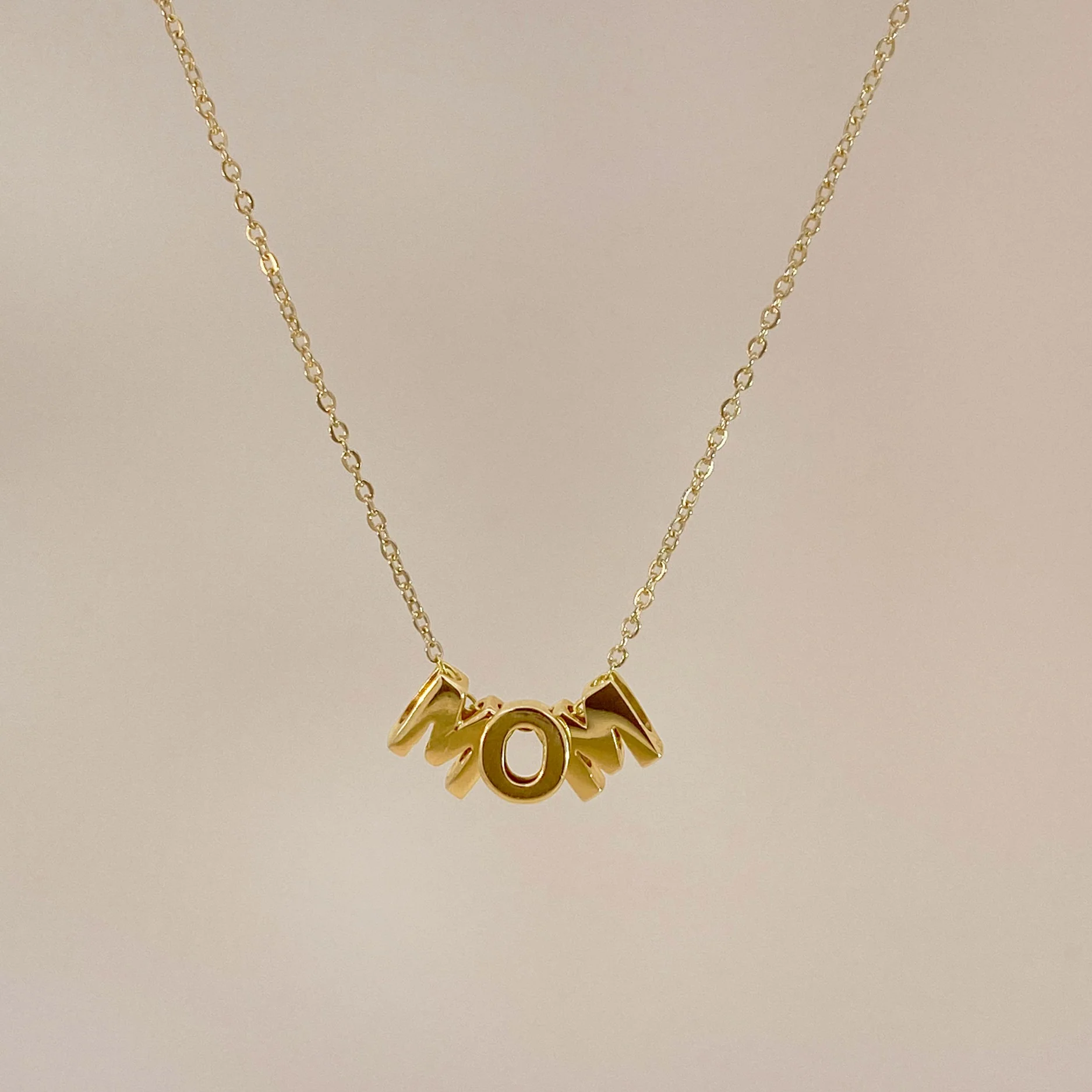 MOM Necklace
