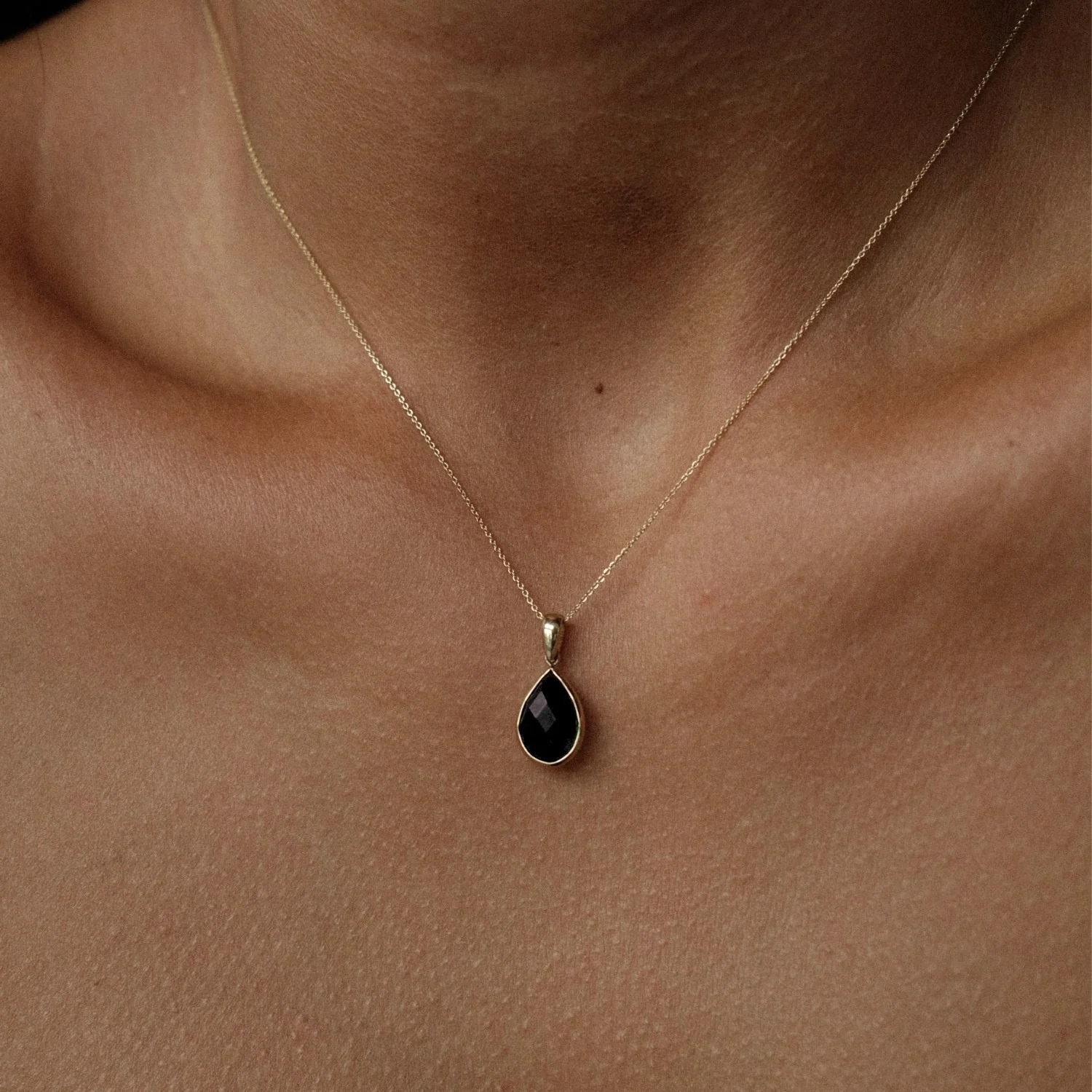 Onyx Drop Pendant - Image 2