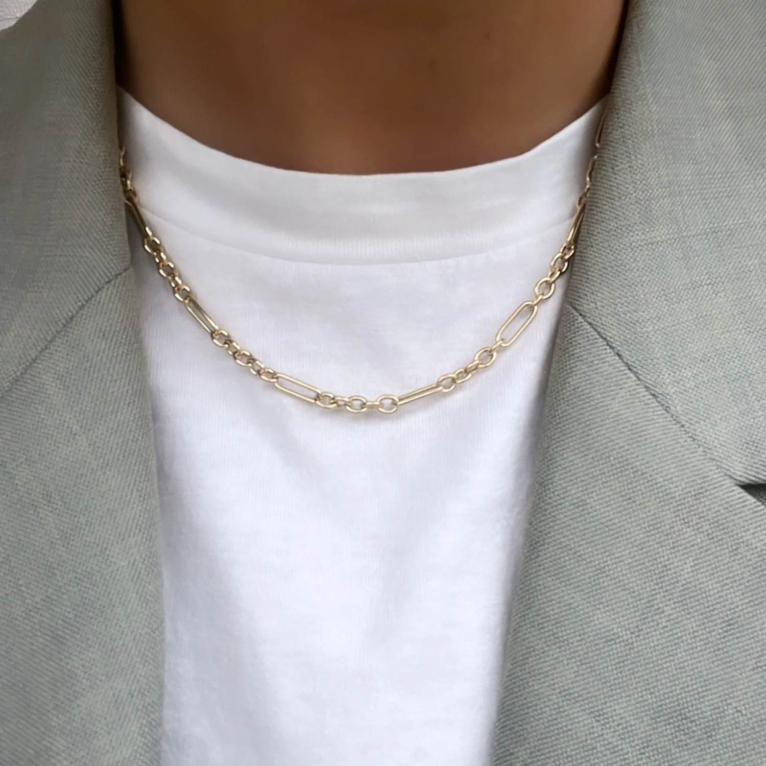 Oro Link Necklace - Image 2