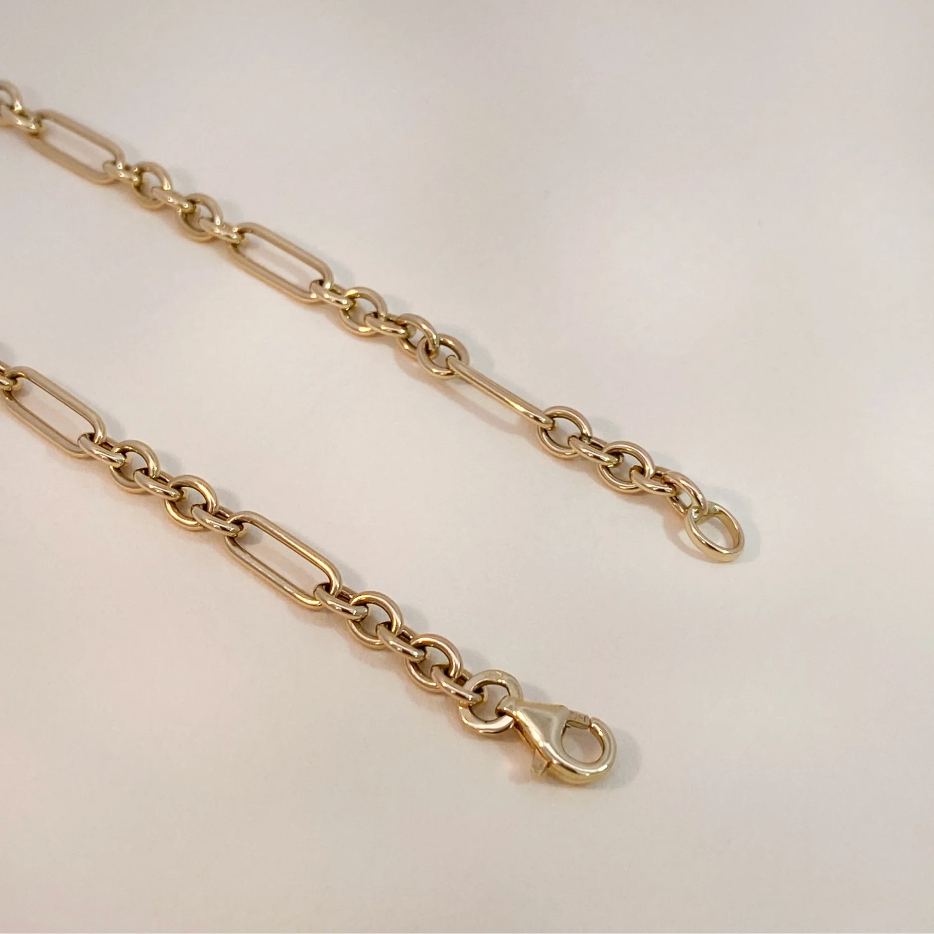 Oro Link Necklace - Image 3