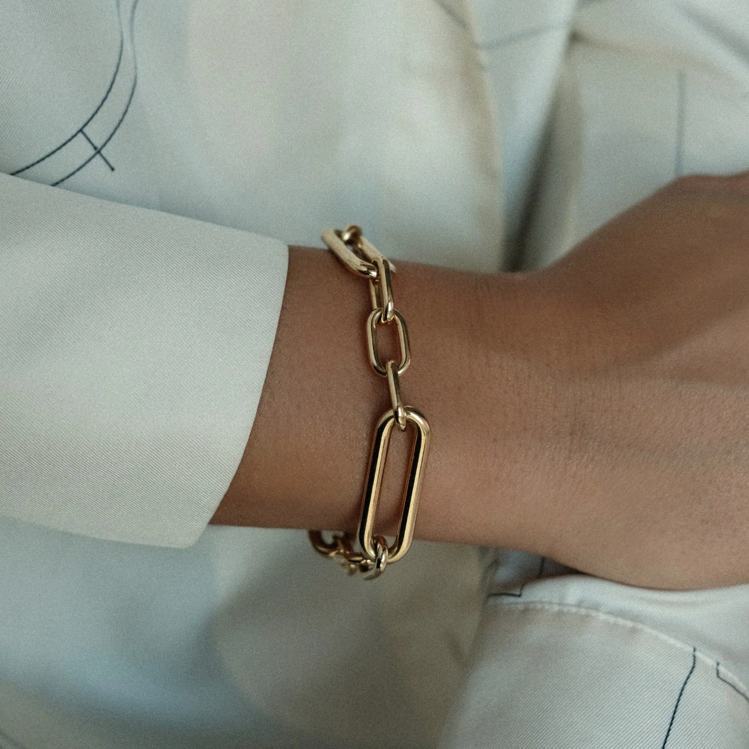 Oro Statement Bracelet - Image 2