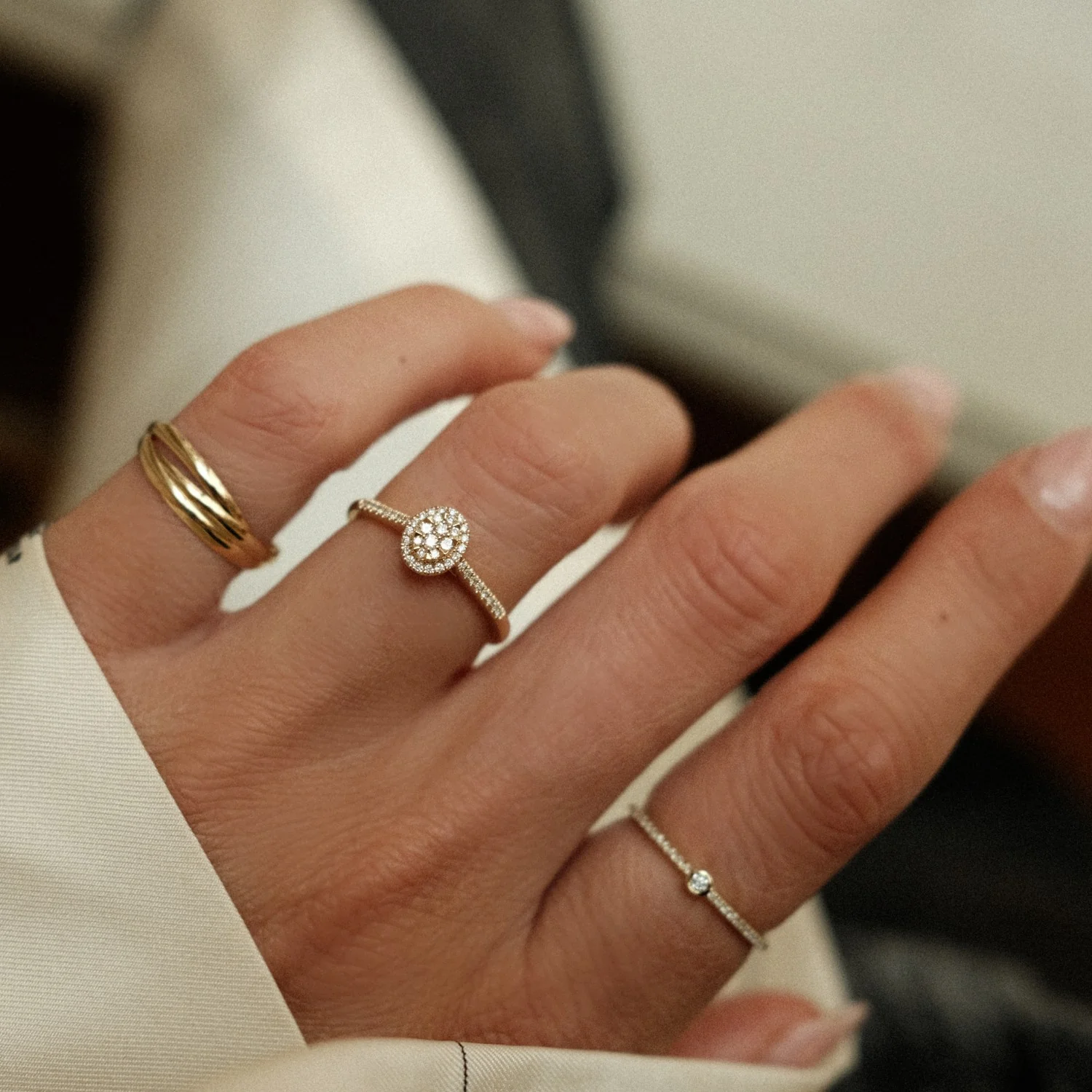Oval Brilliant Diamond Ring - Image 2