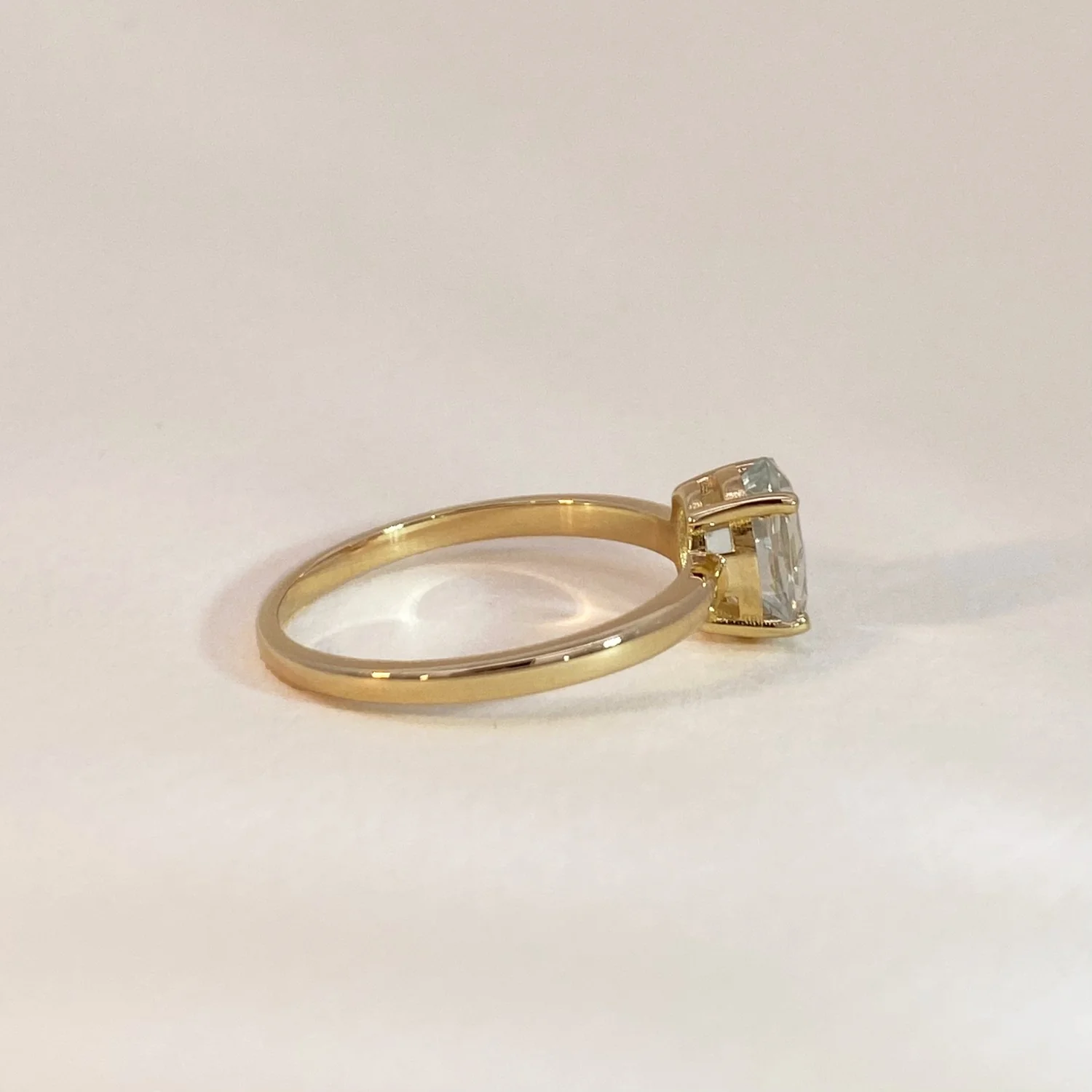 Oval Green Amethyst Ring - Image 3