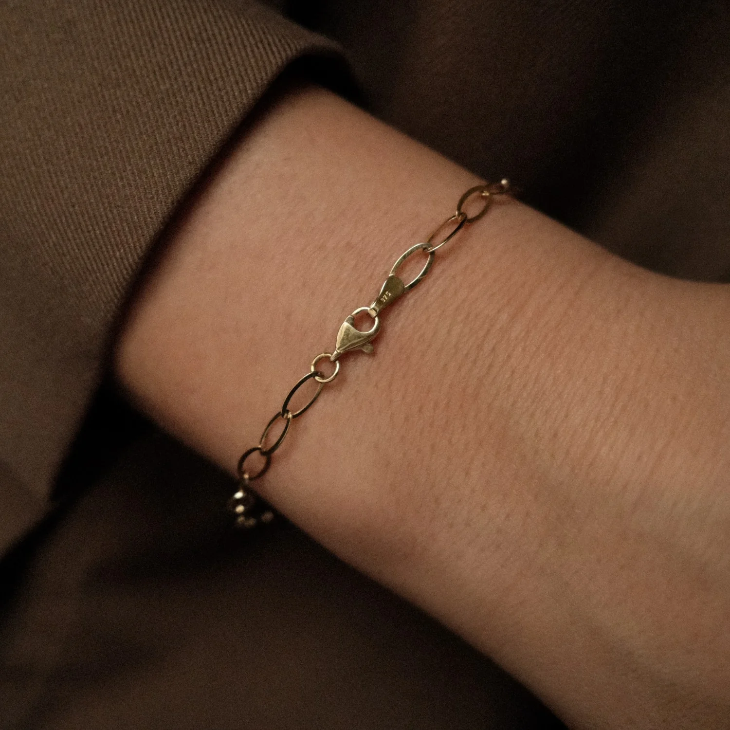 Oval Link Bracelet - Image 4