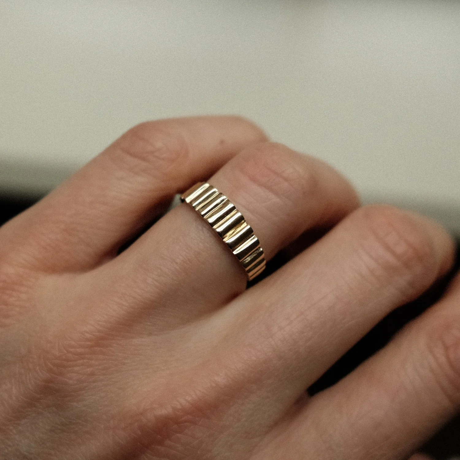 Ribbed Contour Ring - Image 2