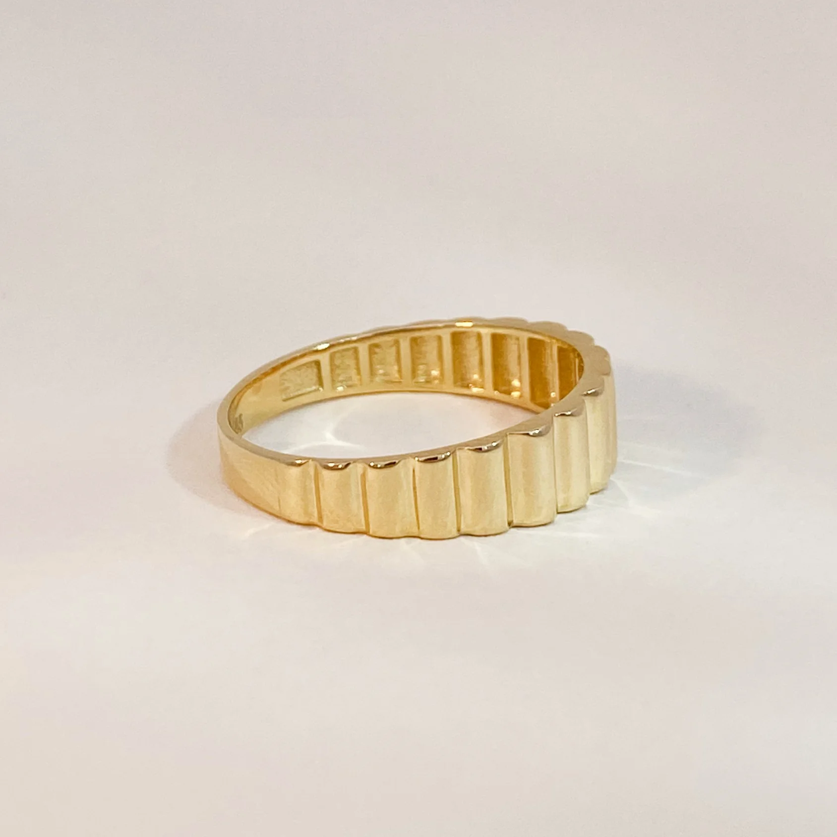 Ribbed Contour Ring - Image 3