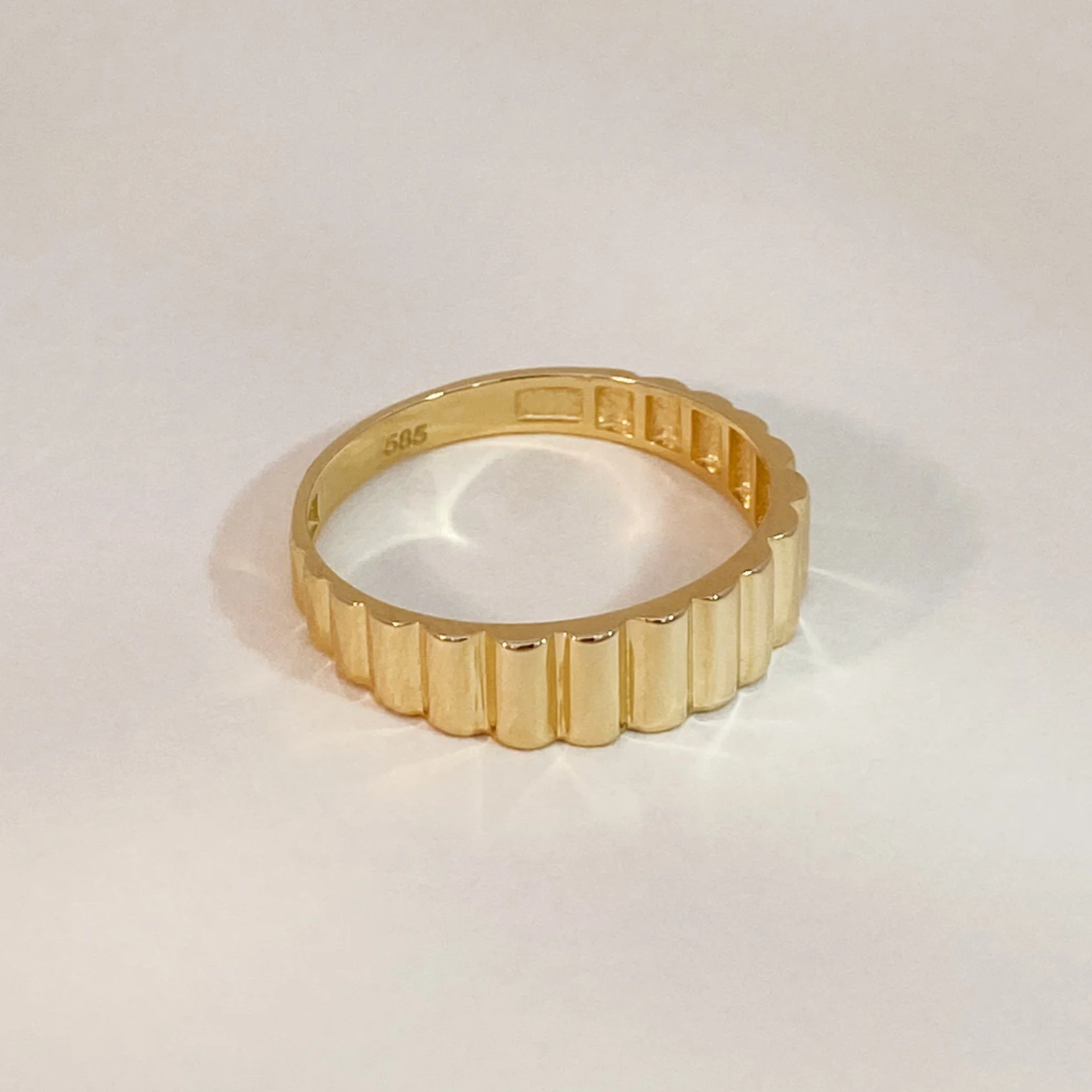 Ribbed Contour Ring - Image 5