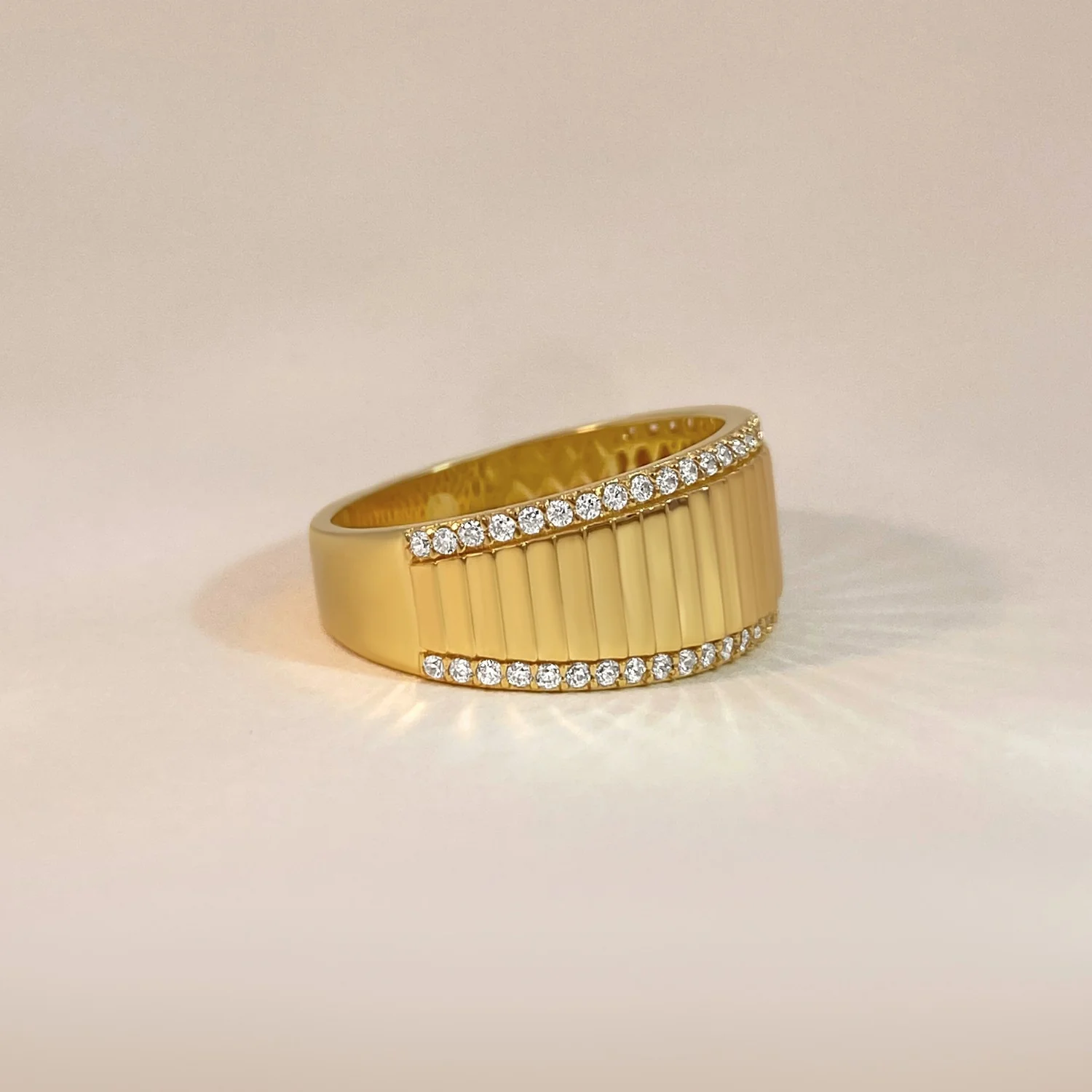 Ribbed Statement Ring - Image 3