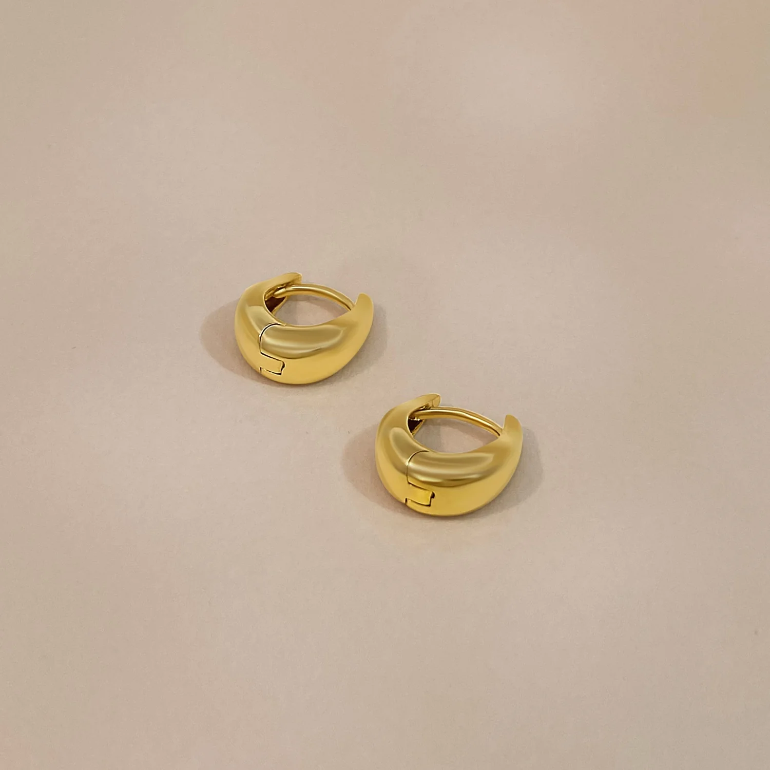 Sculptural Hoops Small - Image 3