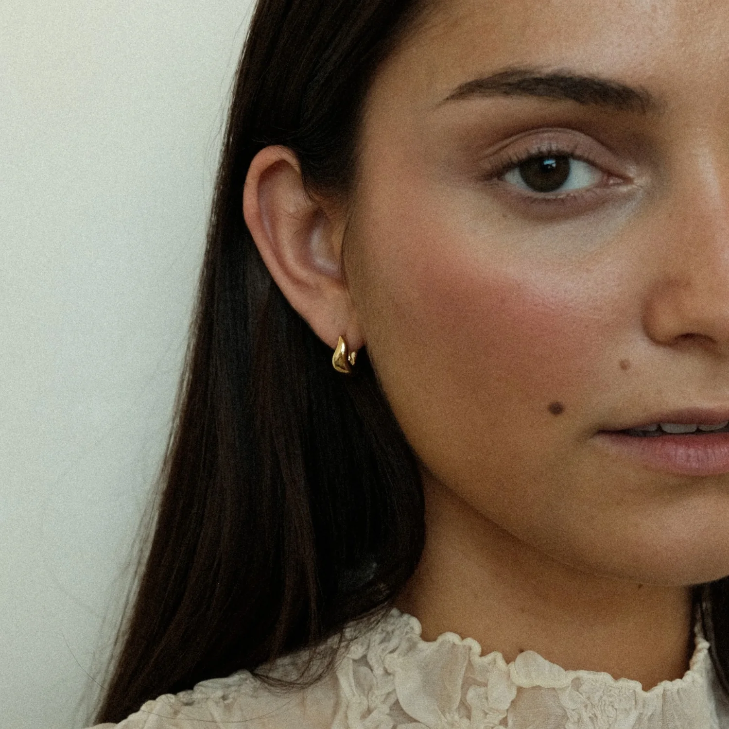 Sculptural Hoops Small - Image 4
