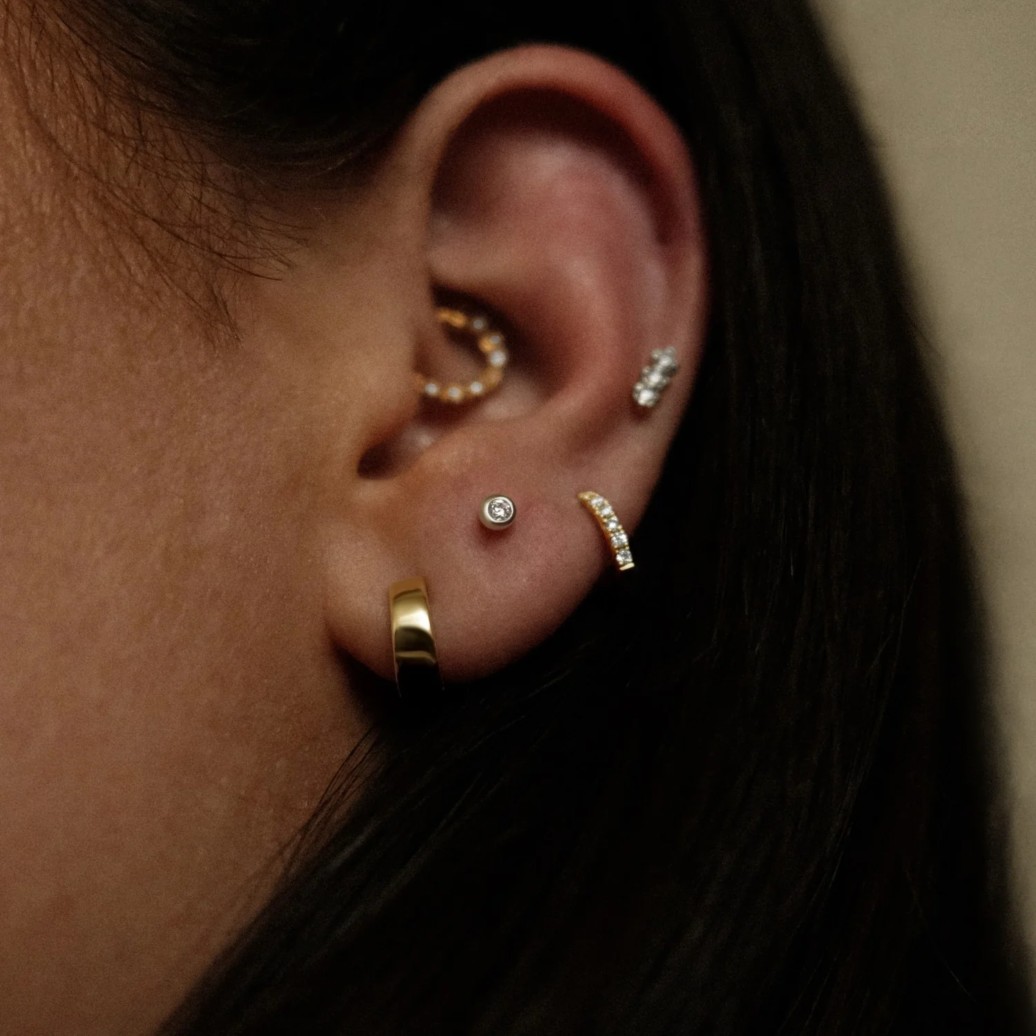 Silver Bezel Spark Piercing - Image 4