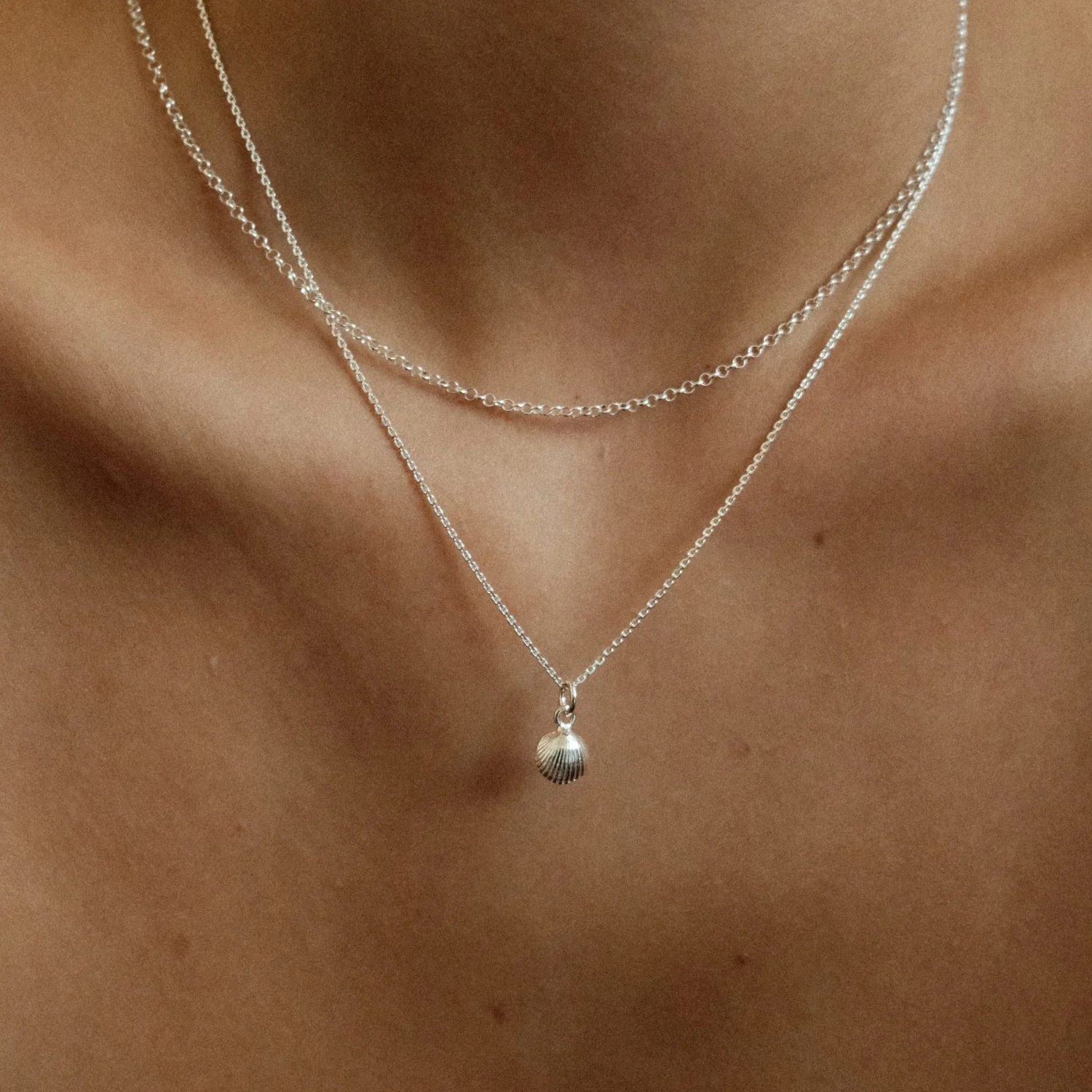 Silver Shell Necklace - Image 2