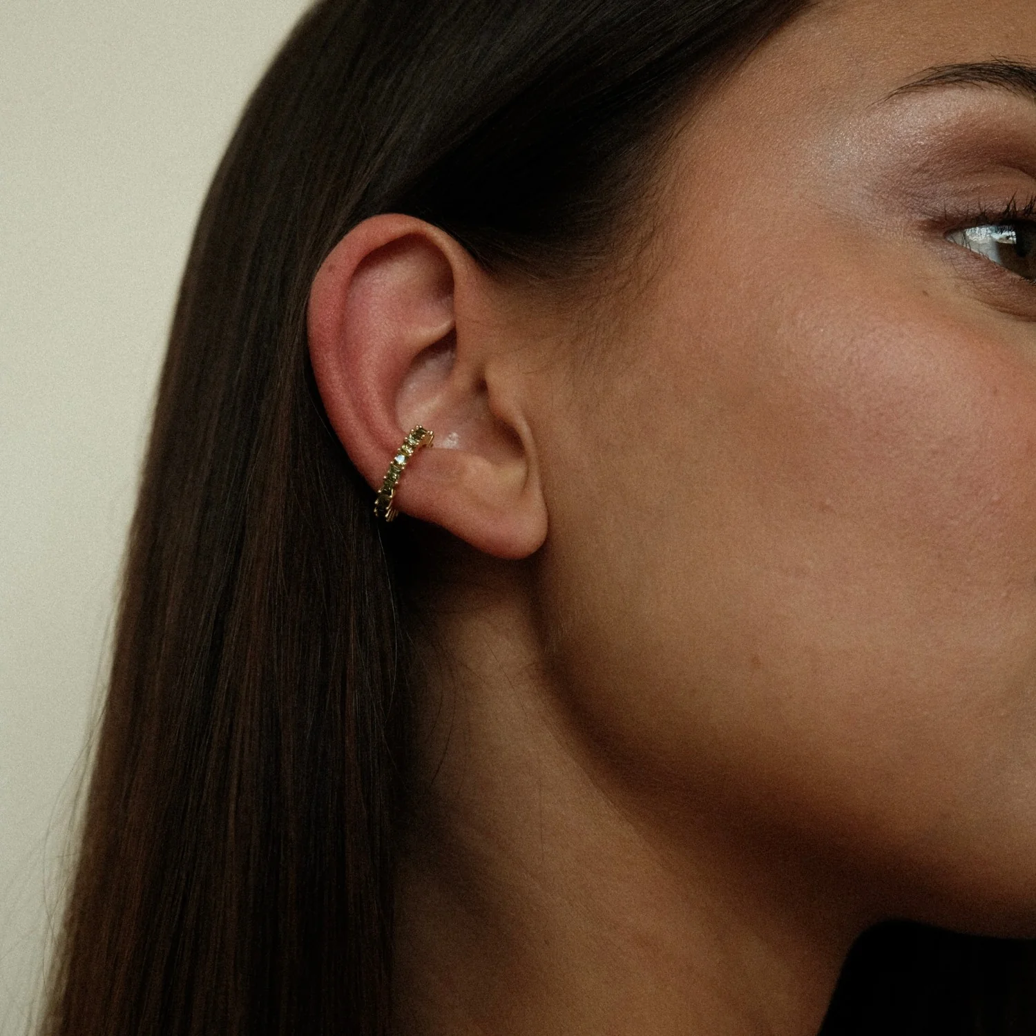 Squared Cut Ear Cuff Olive Green - Image 2