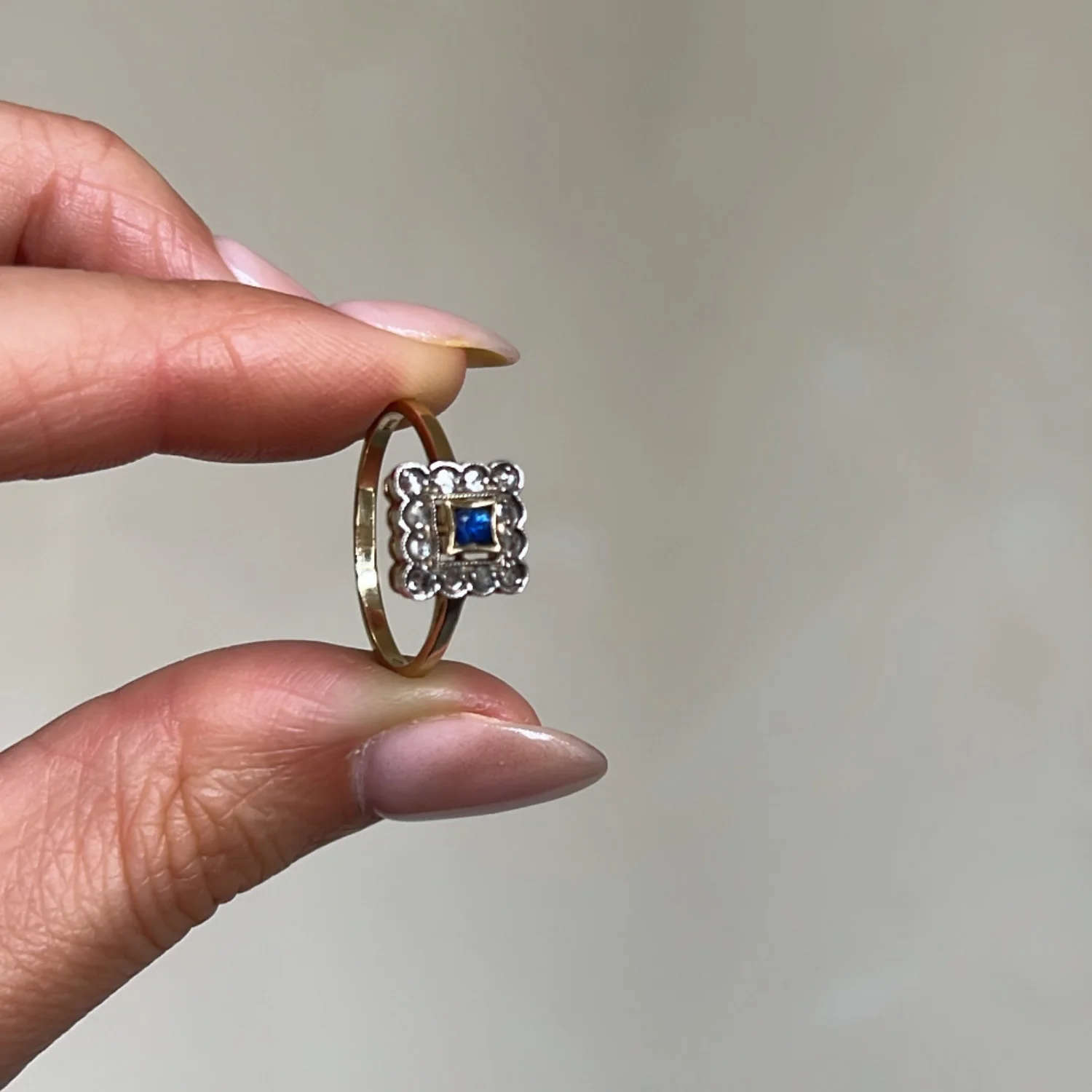 Squared Lady Di Ring - Image 4