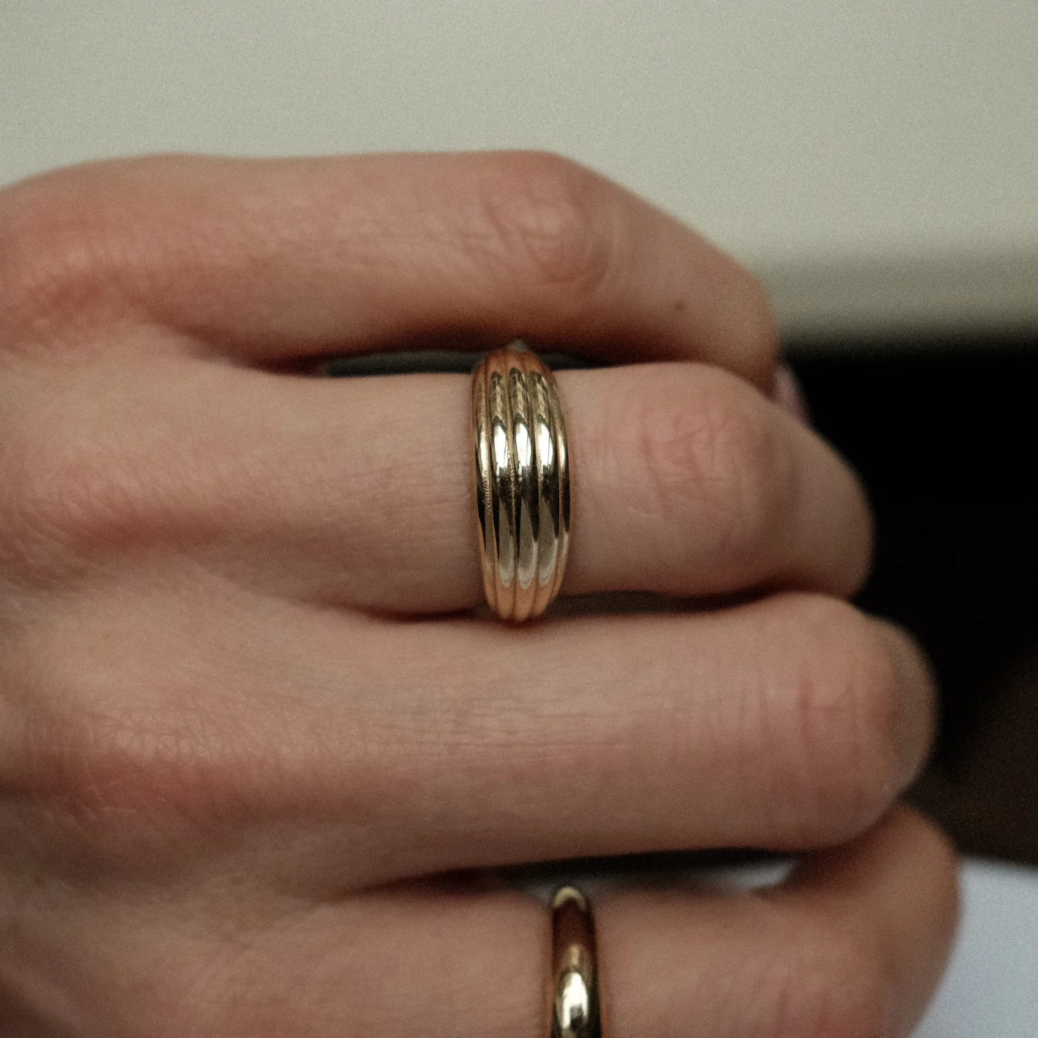 Structured Balloon Ring - Image 4