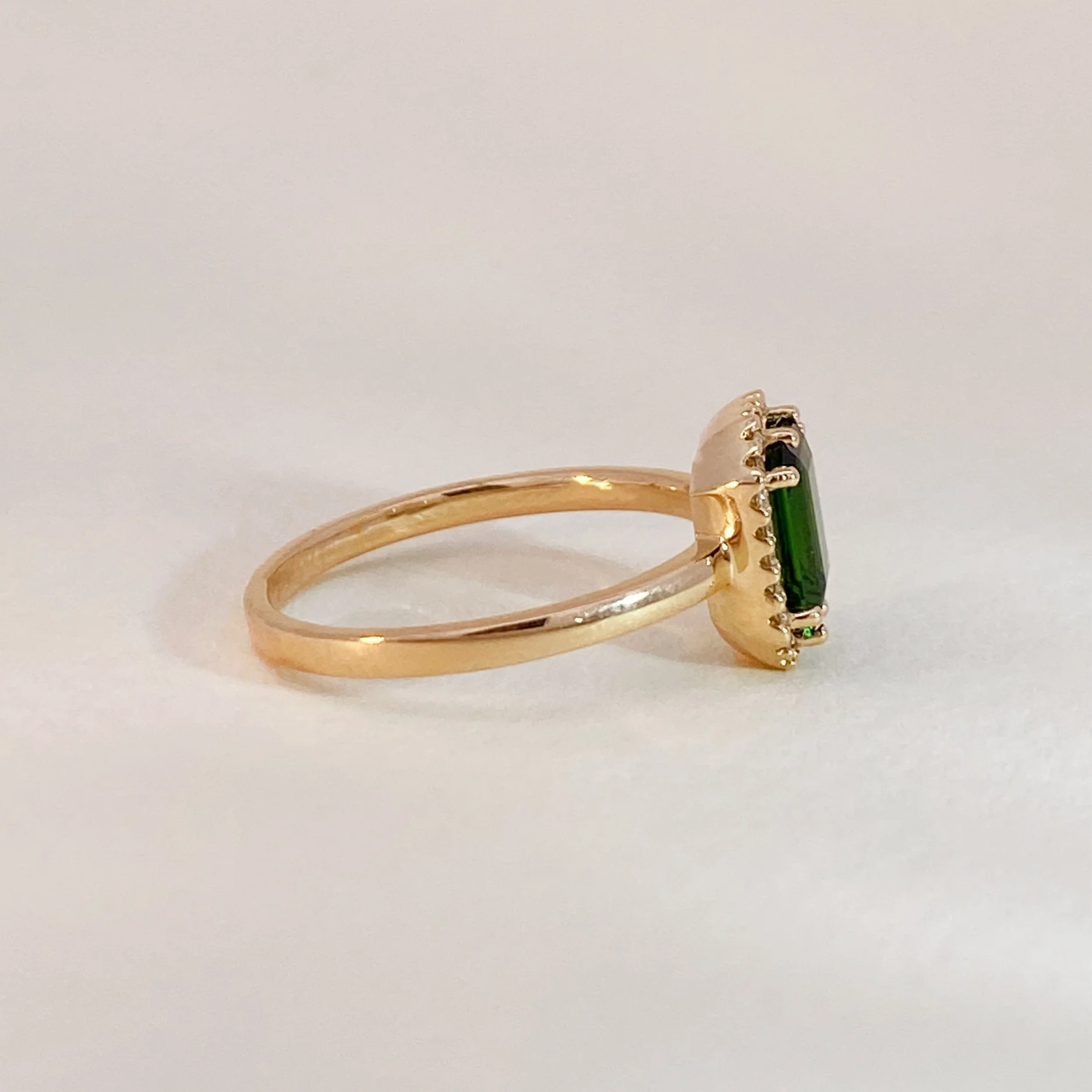 Tourmaline & Diamonds Ring - Image 4
