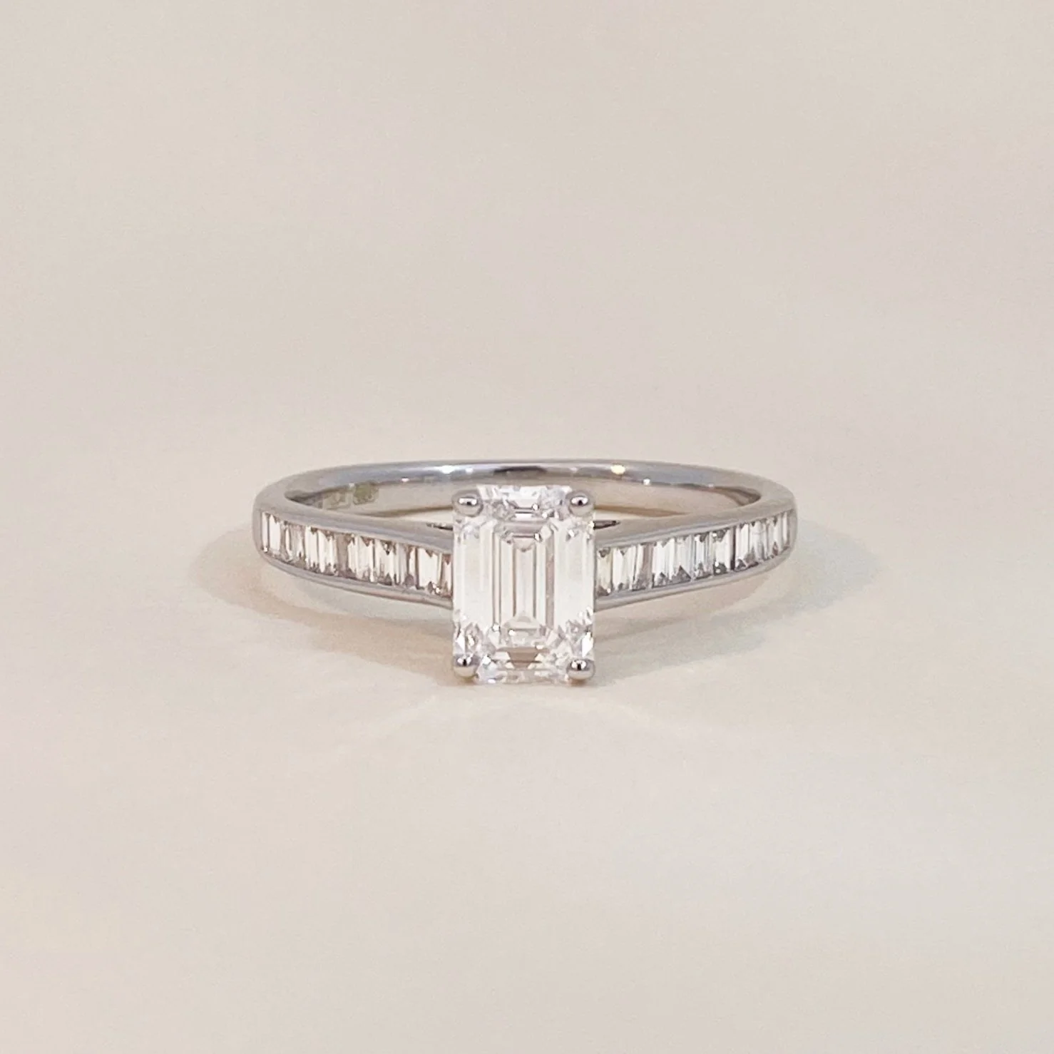Unique Diamond Ring White Gold