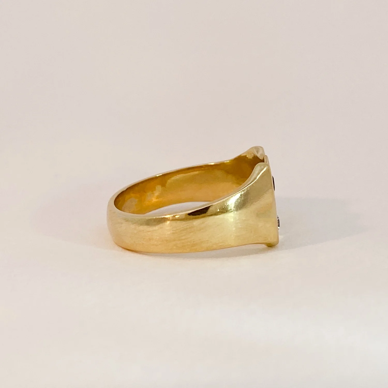 Vintage Unique Signet Ring - Image 3