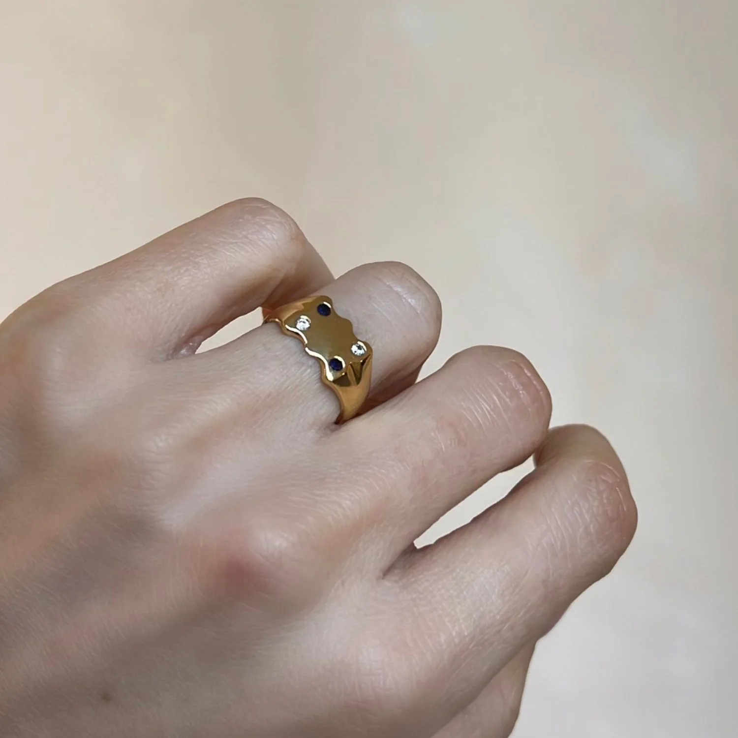 Vintage Unique Signet Ring - Image 4