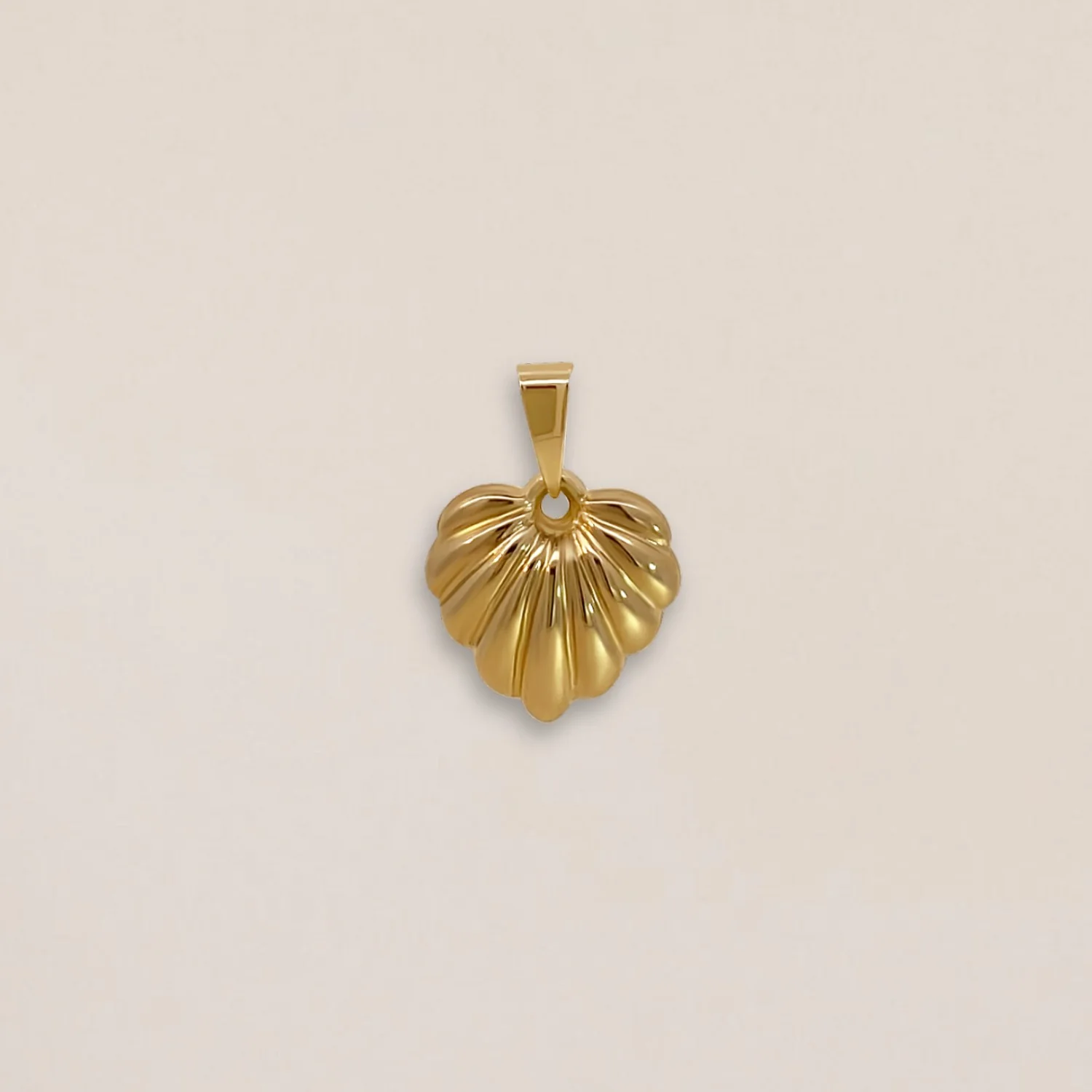 Wavy Heart Pendant